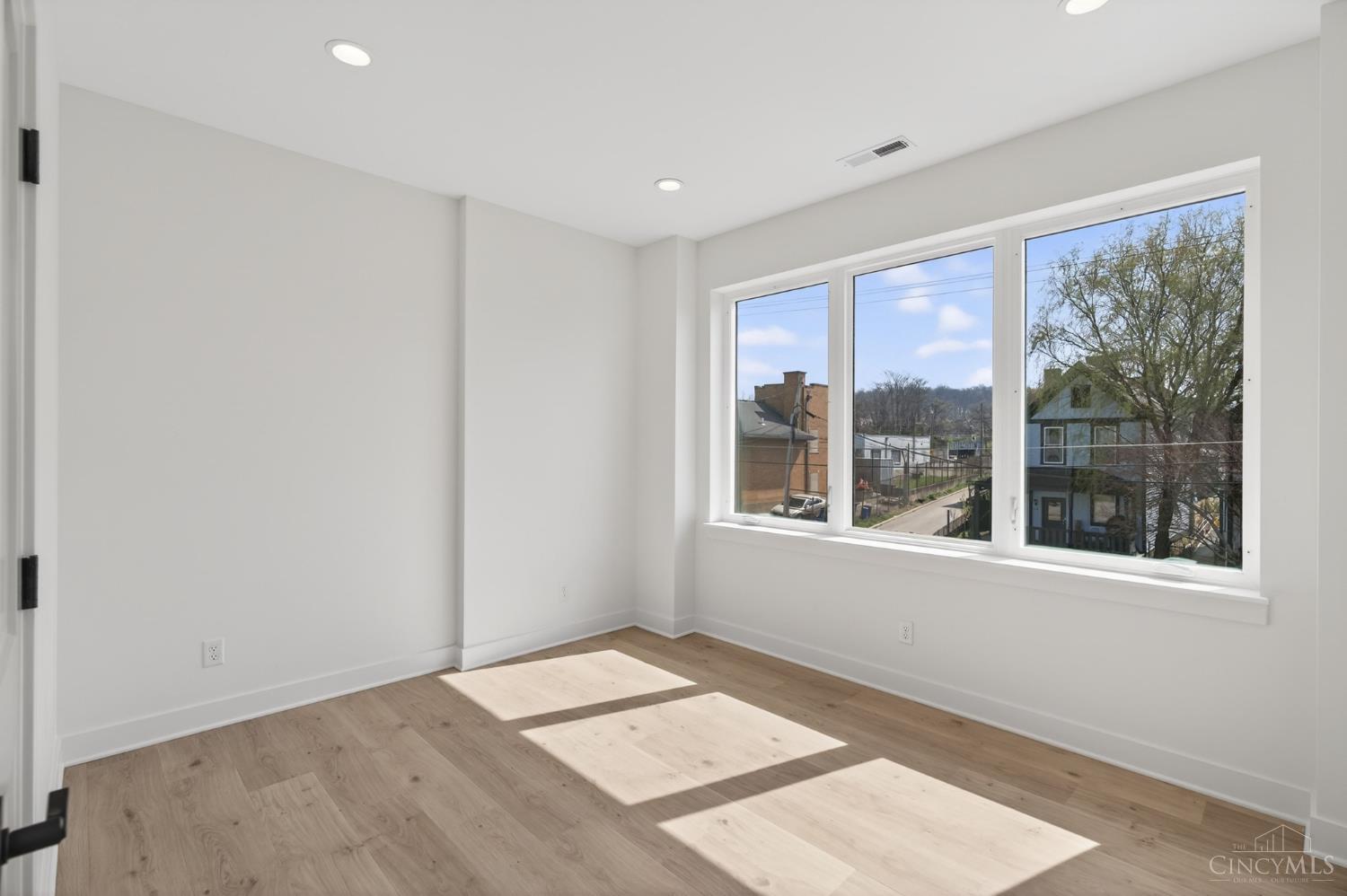 265 Strader Avenue Property Photo 22