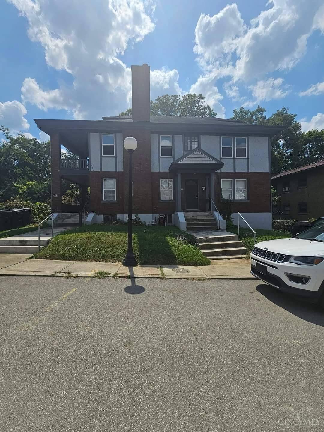 721 Chalfonte Place Property Photo 1