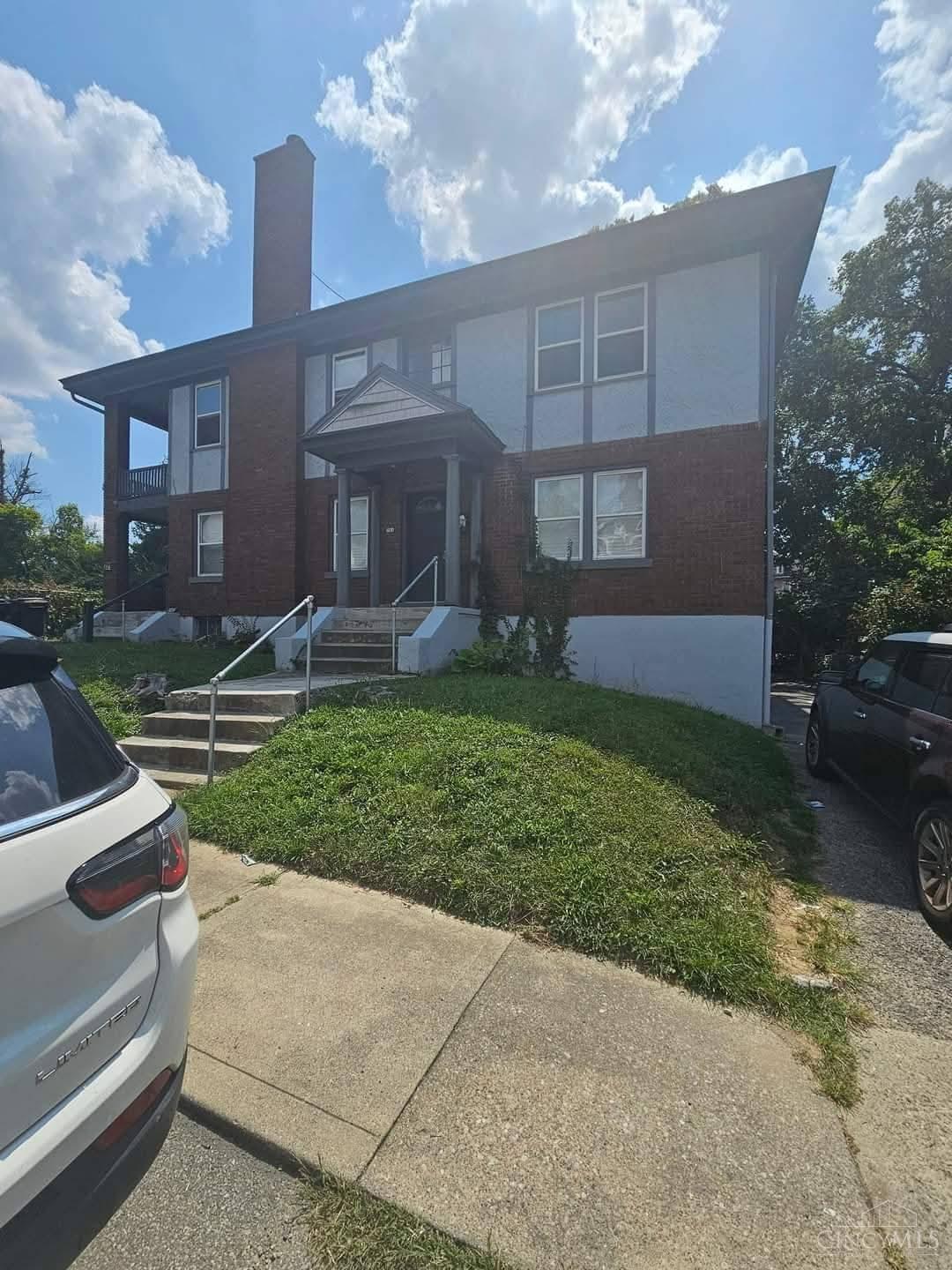 721 Chalfonte Place Property Photo 2