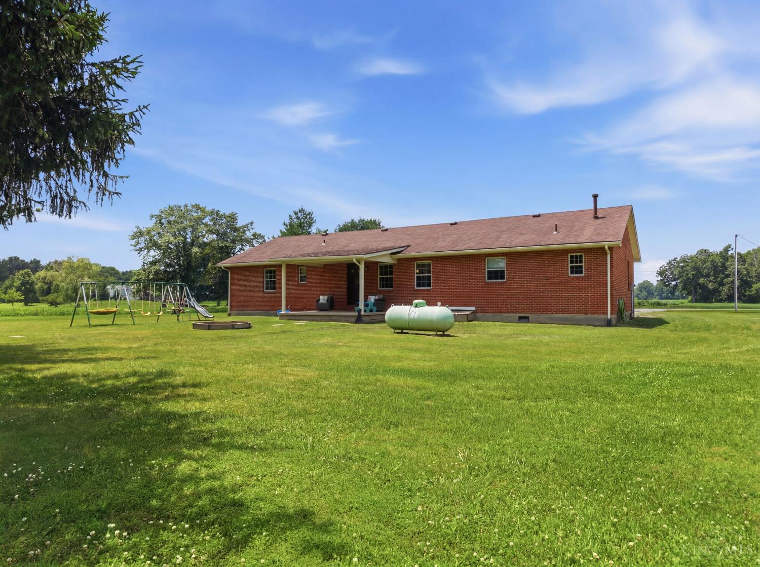 15836 Bodman Road Property Photo 5