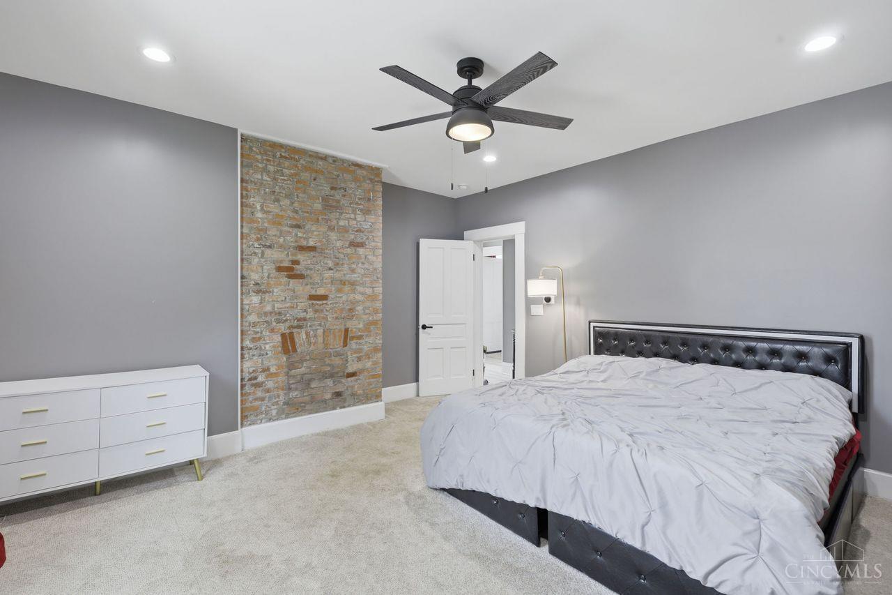 4607 Erie Avenue Property Photo 31