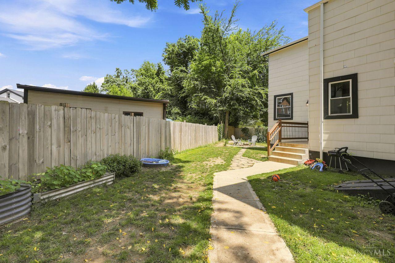 4607 Erie Avenue Property Photo 46