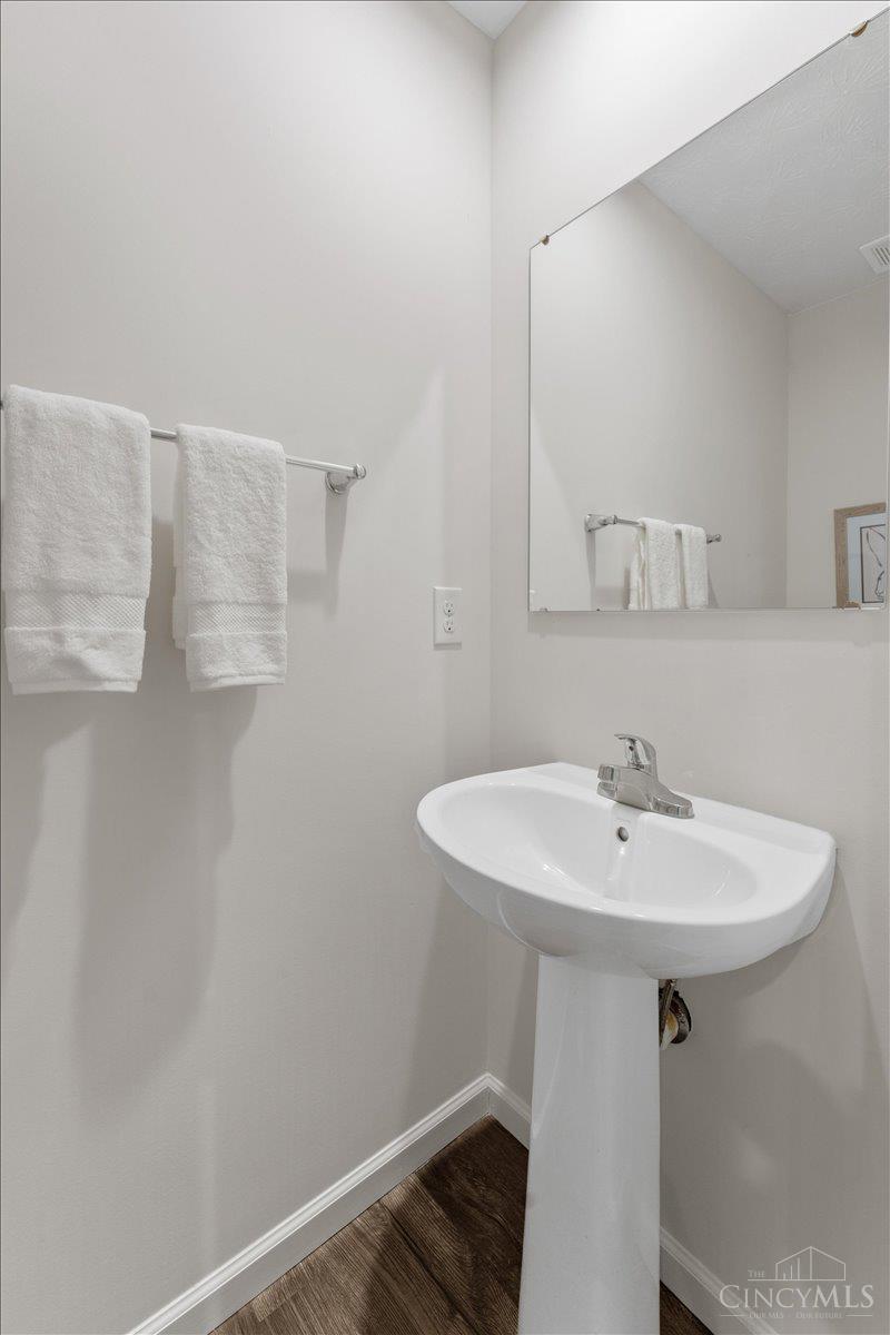 5678 Julia Kate Drive Property Photo 18
