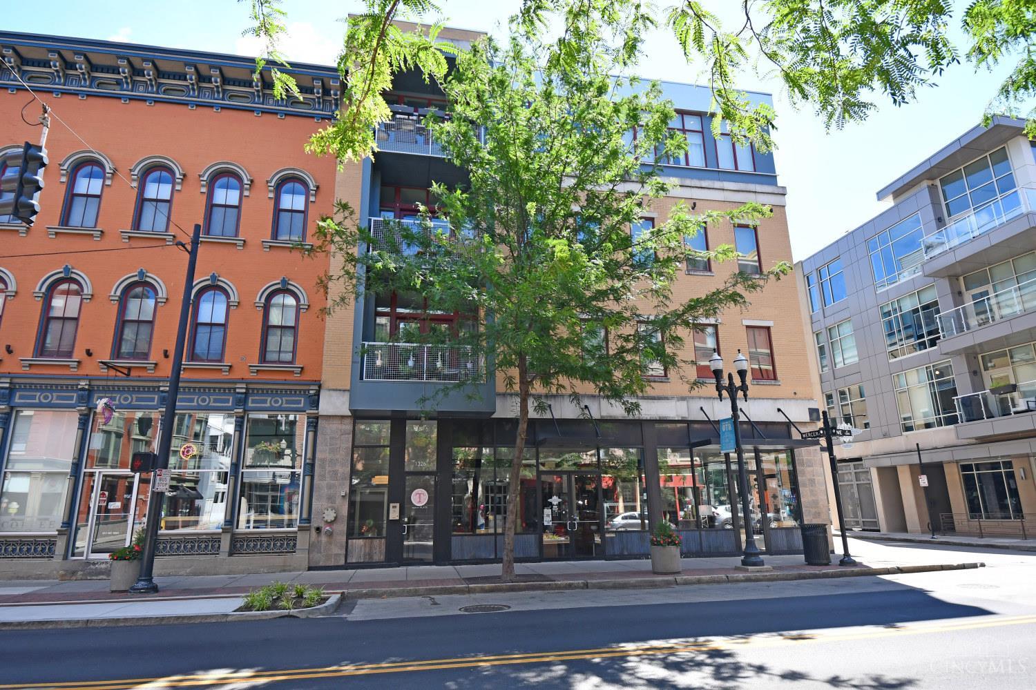 1326 Vine Street Property Photo 1