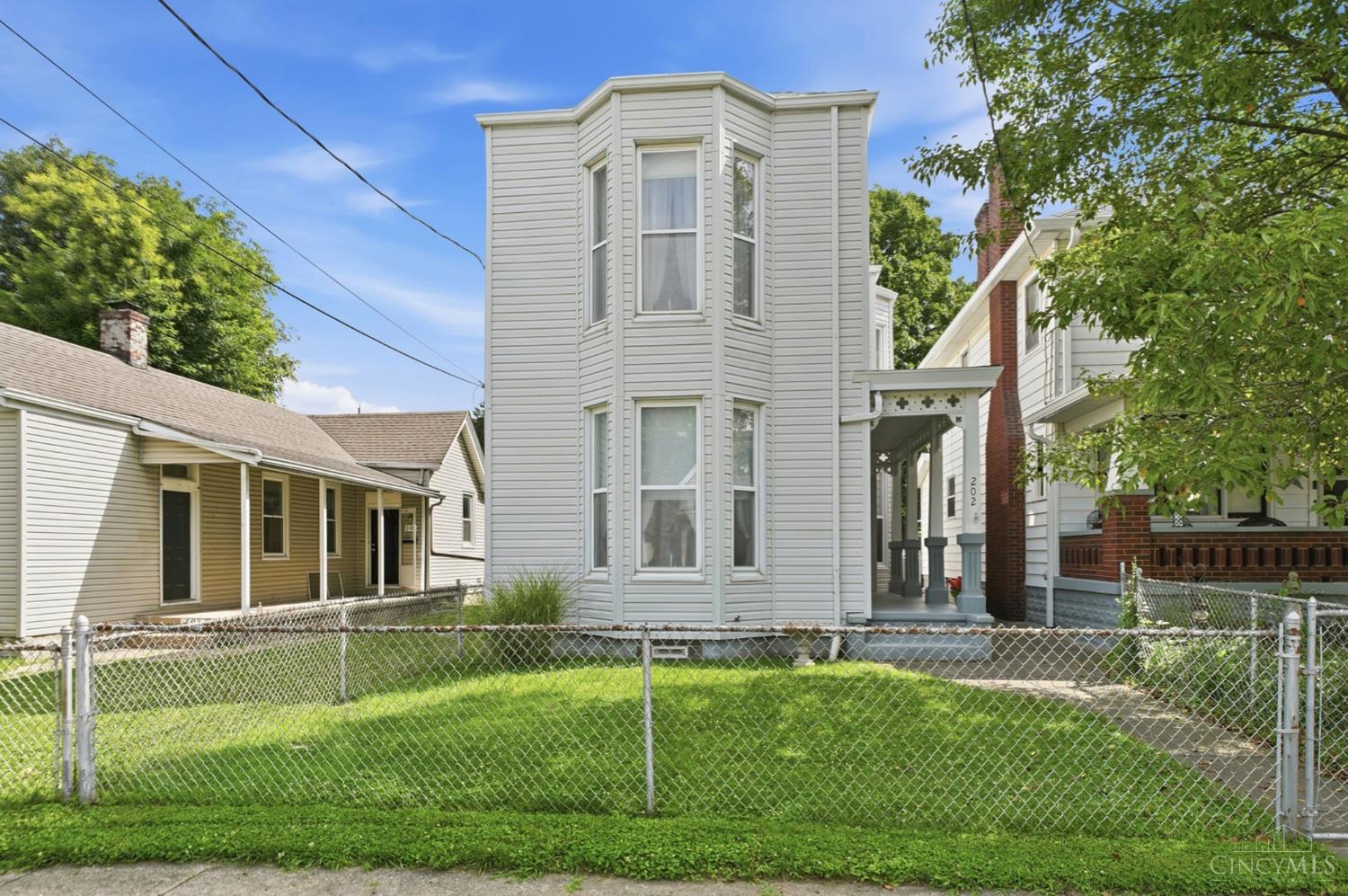 W 202 Sixty Ninth Street Property Photo 1
