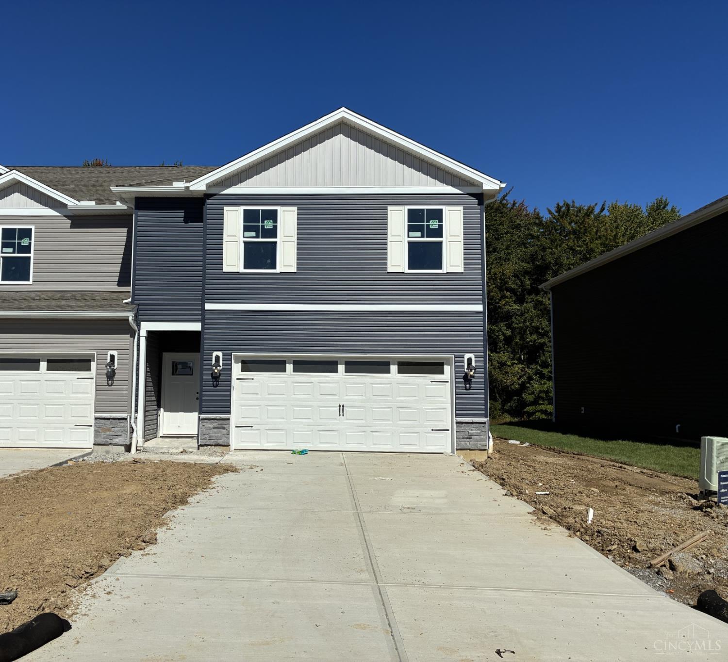 1842 Vista Lake Drive Property Photo 1