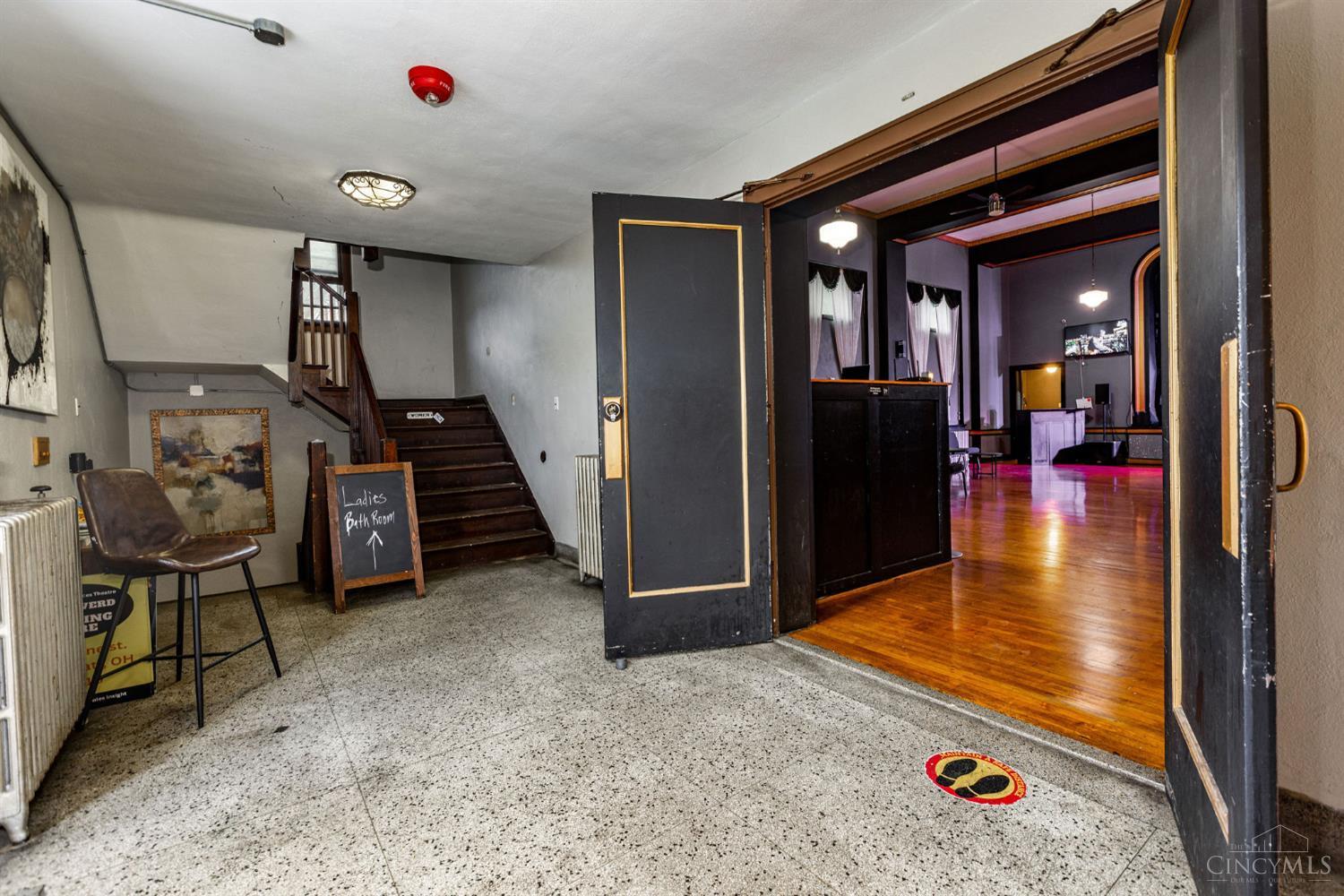 6819 Vine Street Property Photo 15