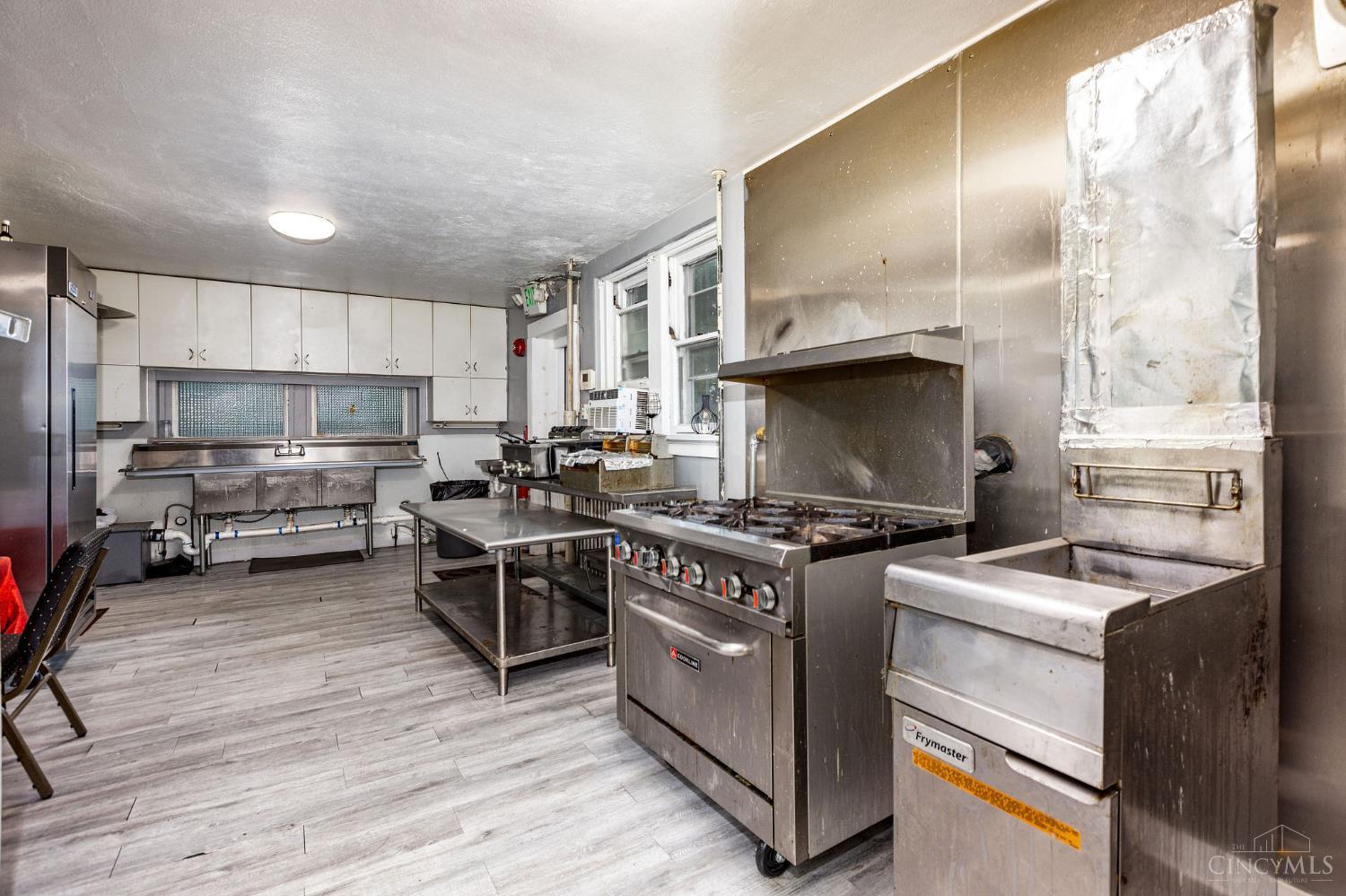 6819 Vine Street Property Photo 17