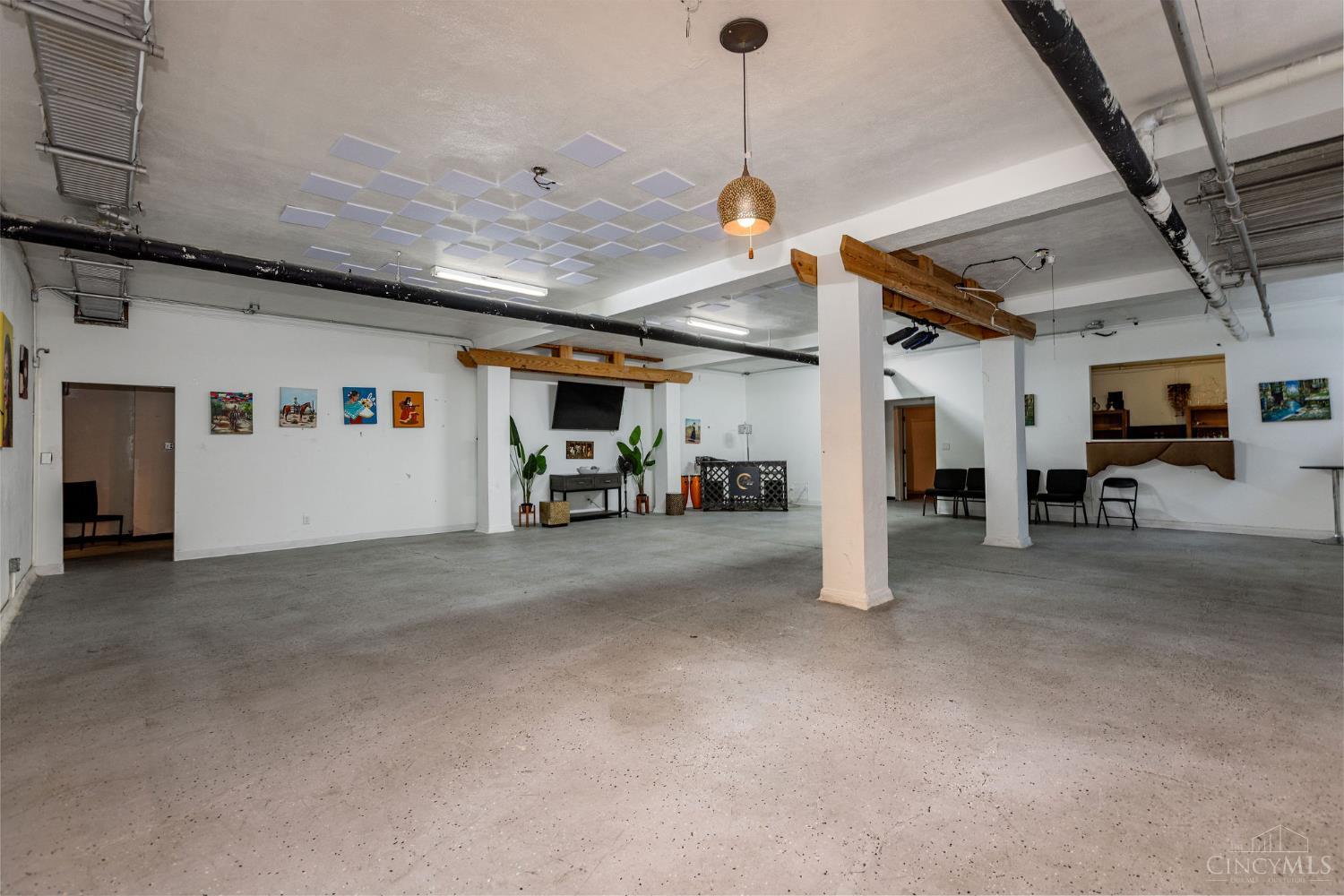 6819 Vine Street Property Photo 23
