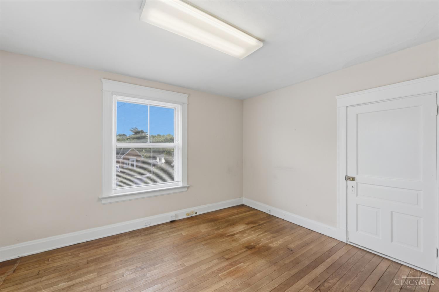 7816 Laurel Avenue Property Photo 7