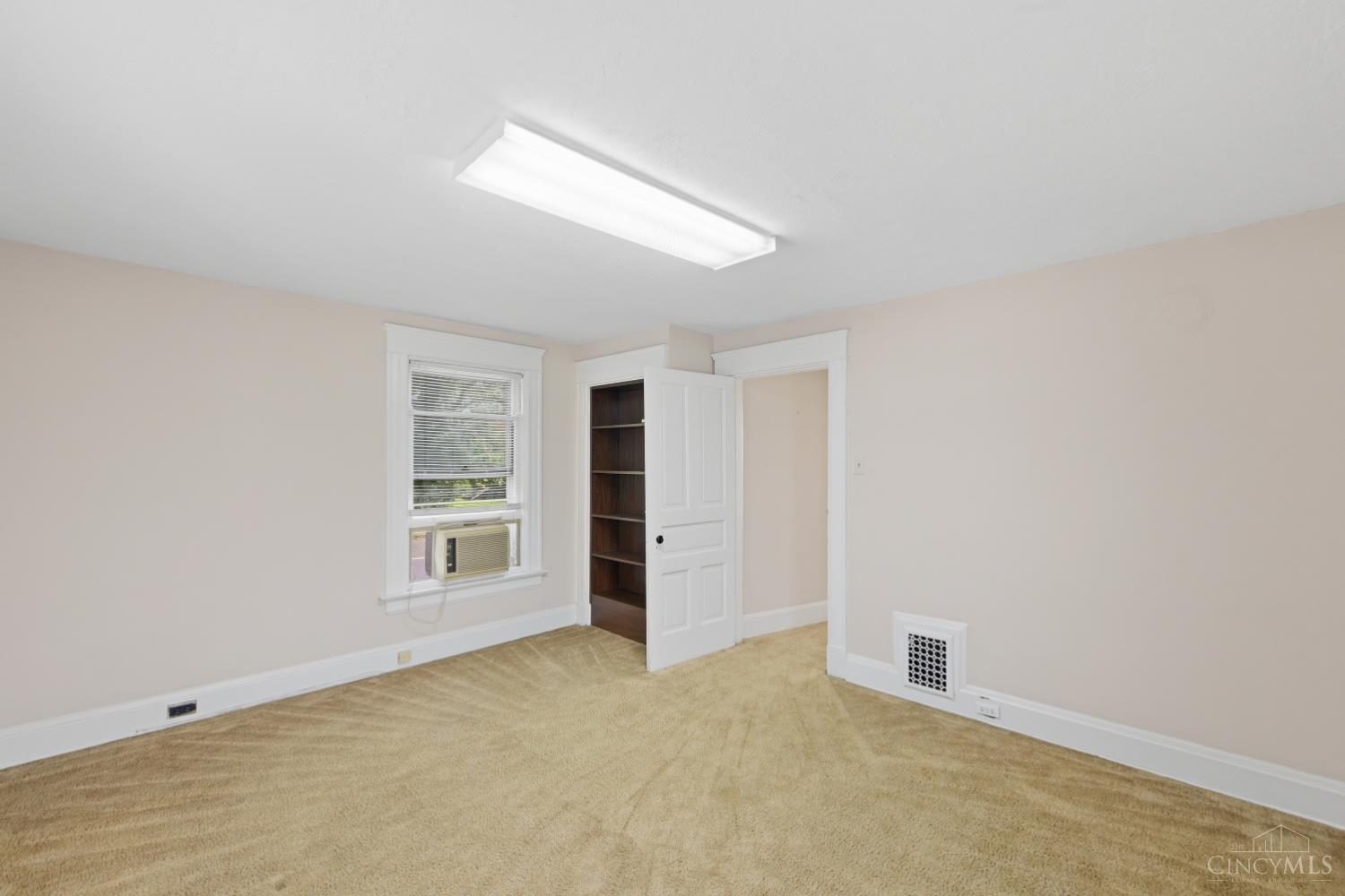 7816 Laurel Avenue Property Photo 17