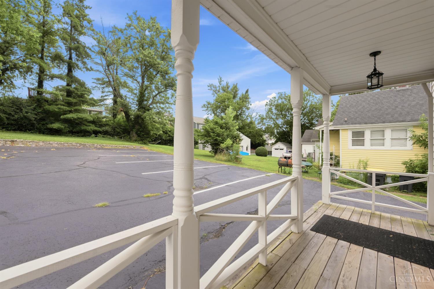 7816 Laurel Avenue Property Photo 23