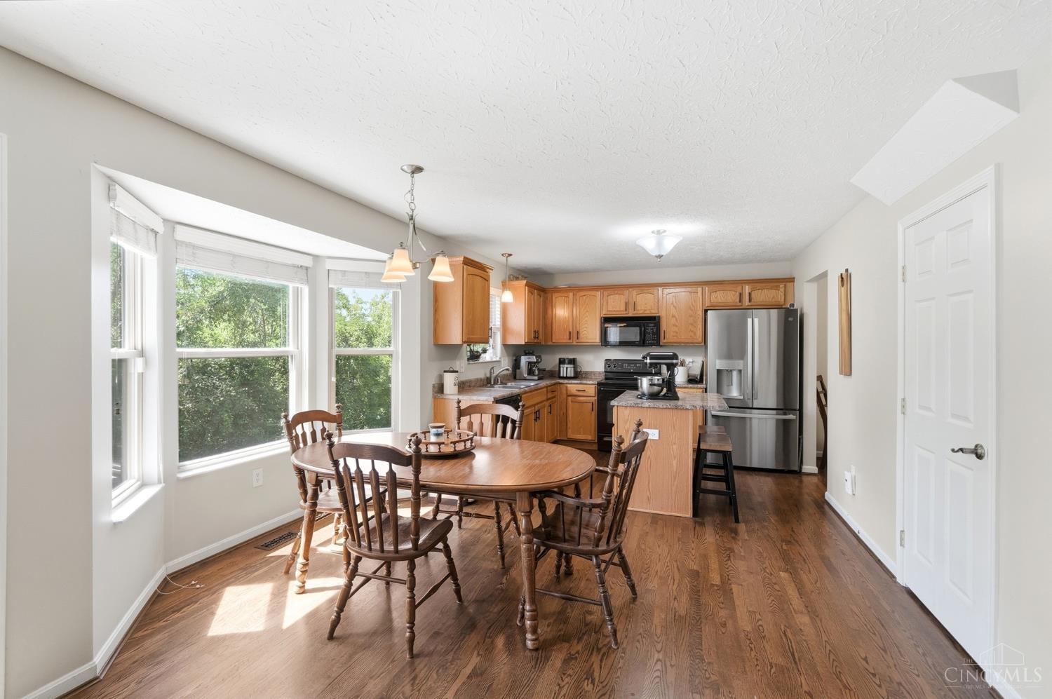 12067 Brookway Drive Property Photo 6