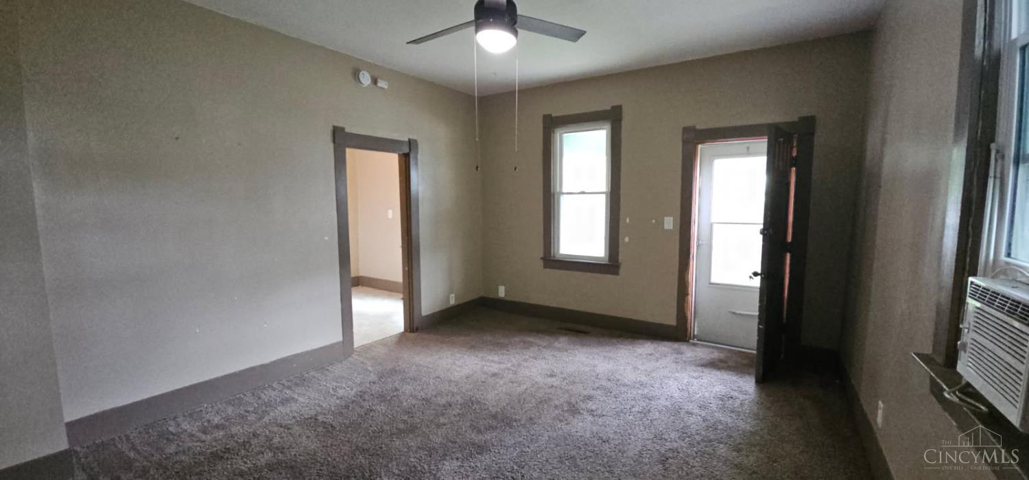 S 113 Barron Street Property Photo 18
