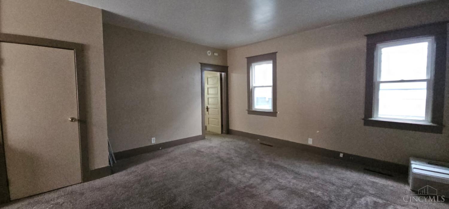 S 113 Barron Street Property Photo 19