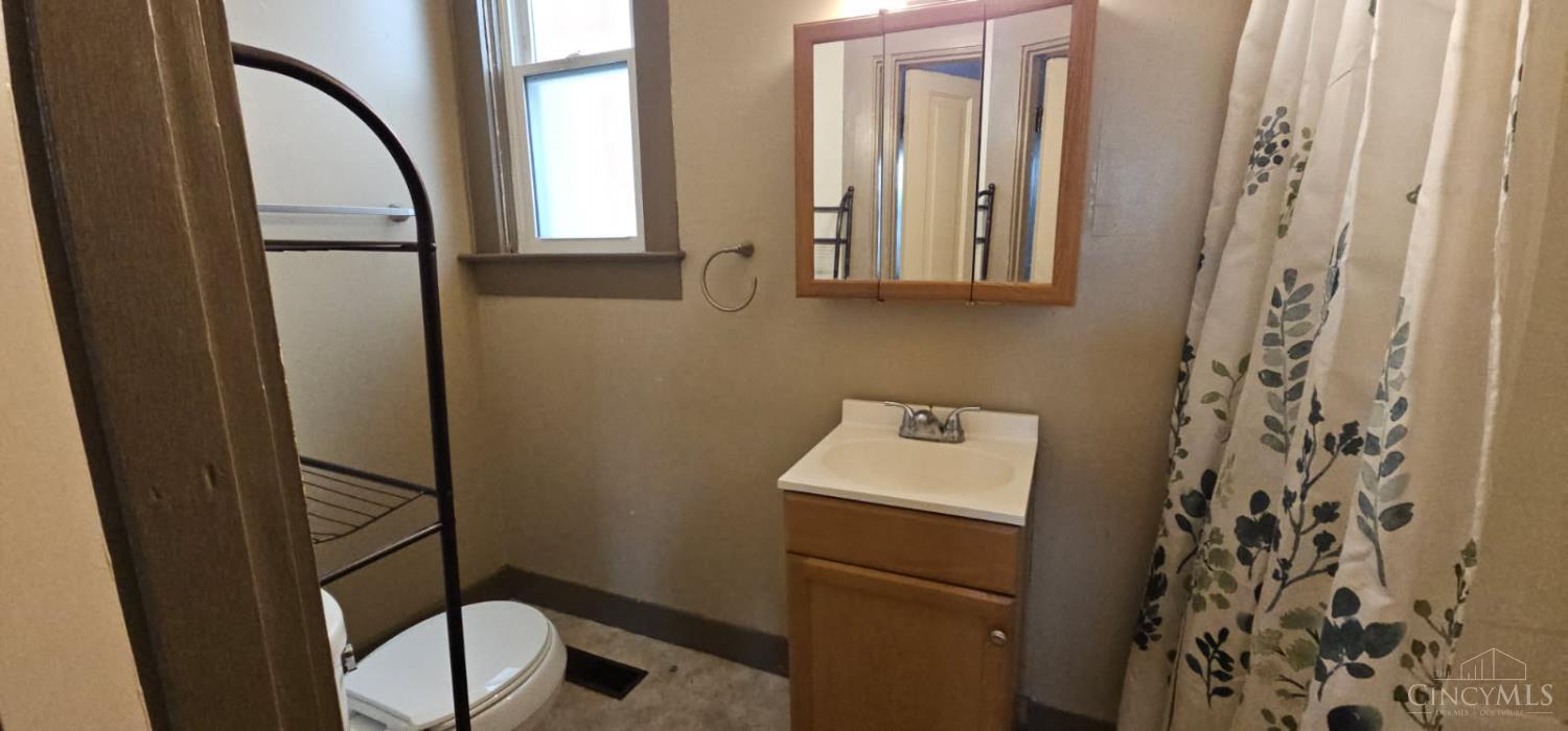 S 113 Barron Street Property Photo 38