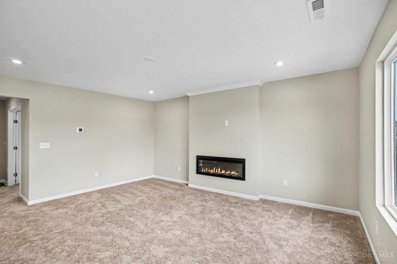 2063 Longmeadow Lane Property Photo 4