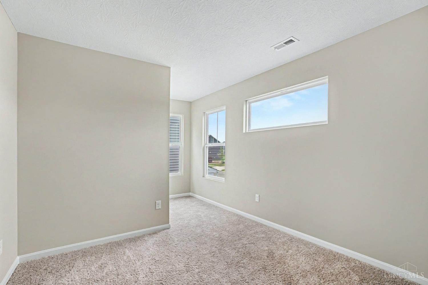 2063 Longmeadow Lane Property Photo 12