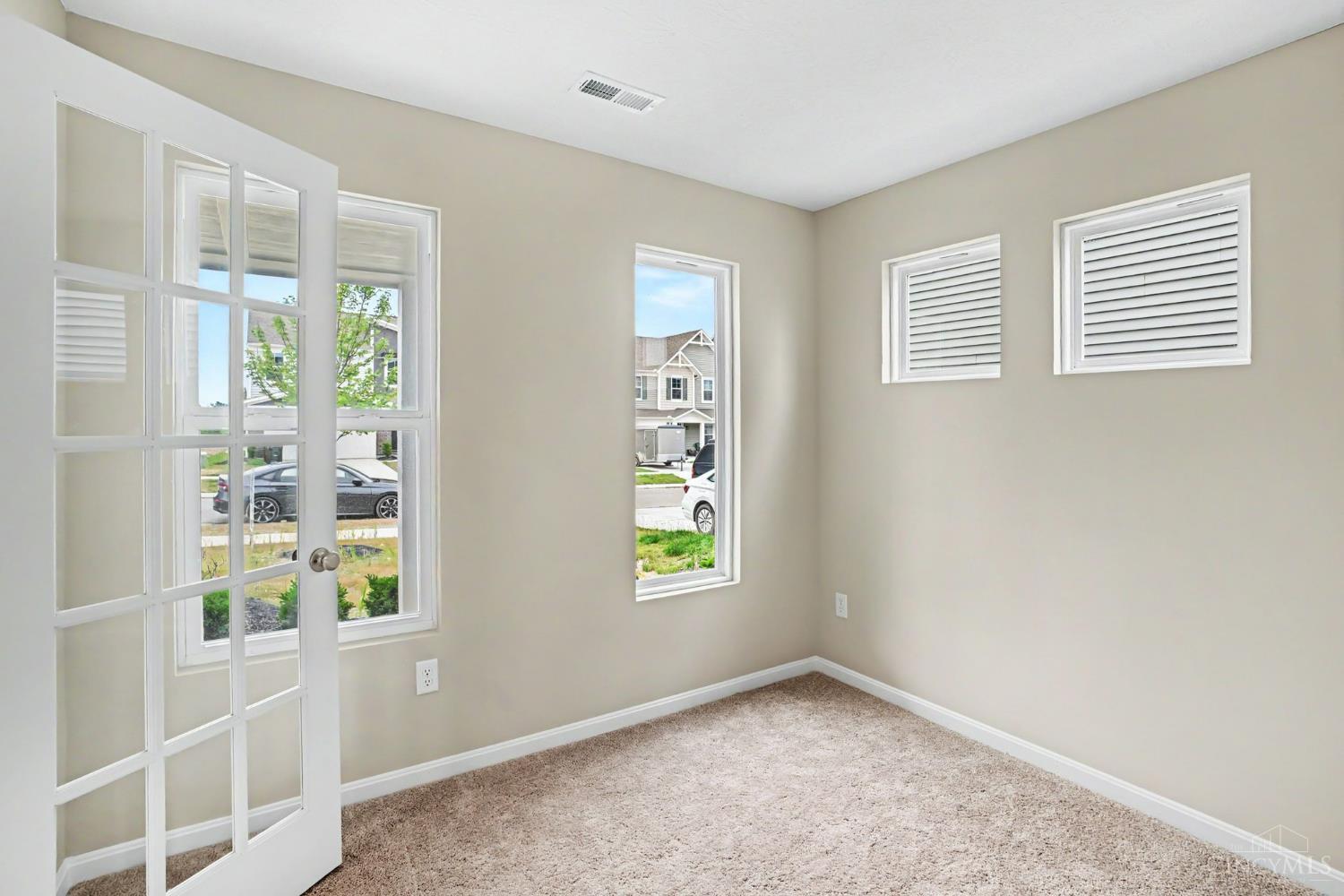 2063 Longmeadow Lane Property Photo 14