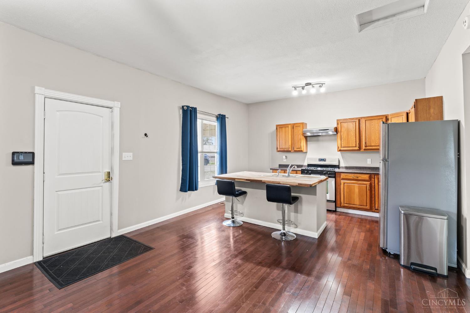 W 79 Mound Street Property Photo 6