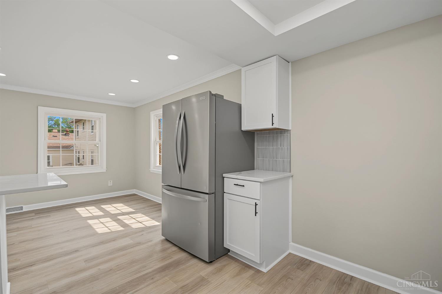 1660 Sunset Drive Property Photo 10