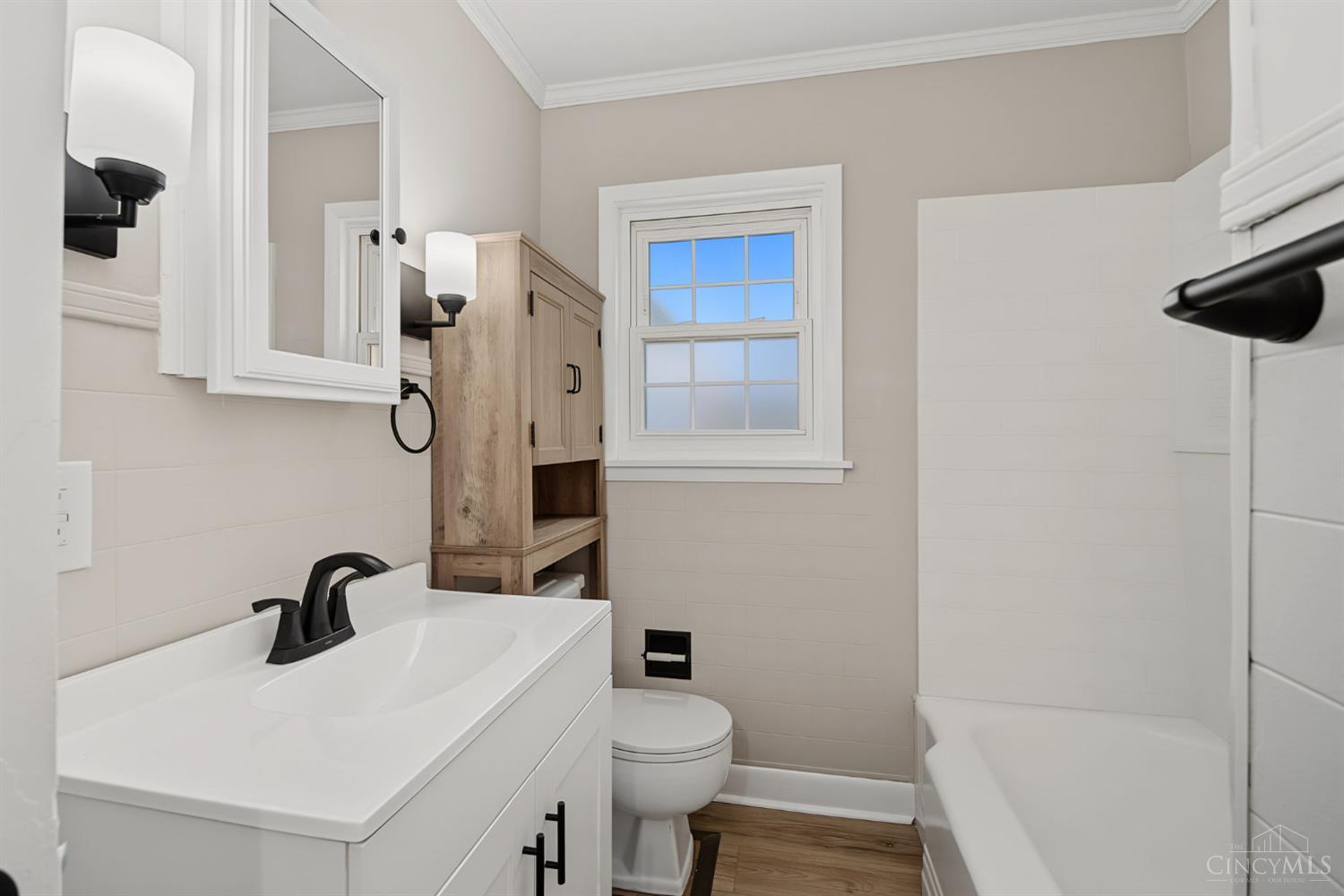 1660 Sunset Drive Property Photo 14