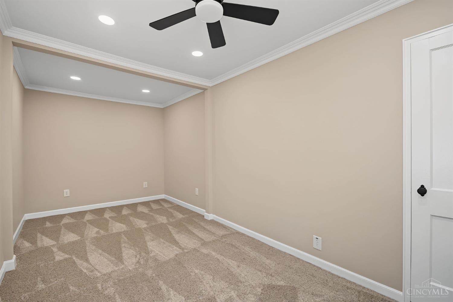 1660 Sunset Drive Property Photo 15