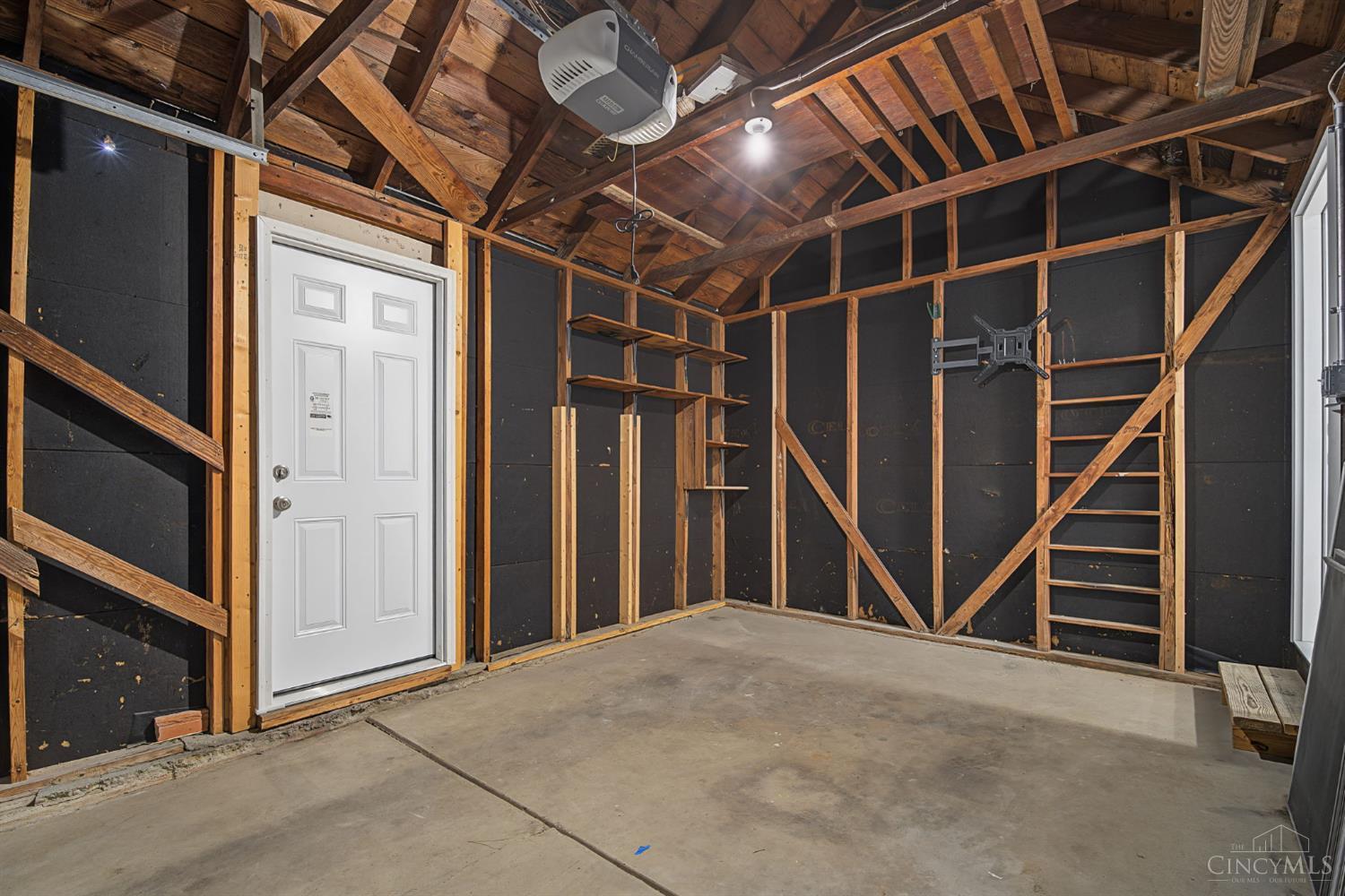 1660 Sunset Drive Property Photo 24