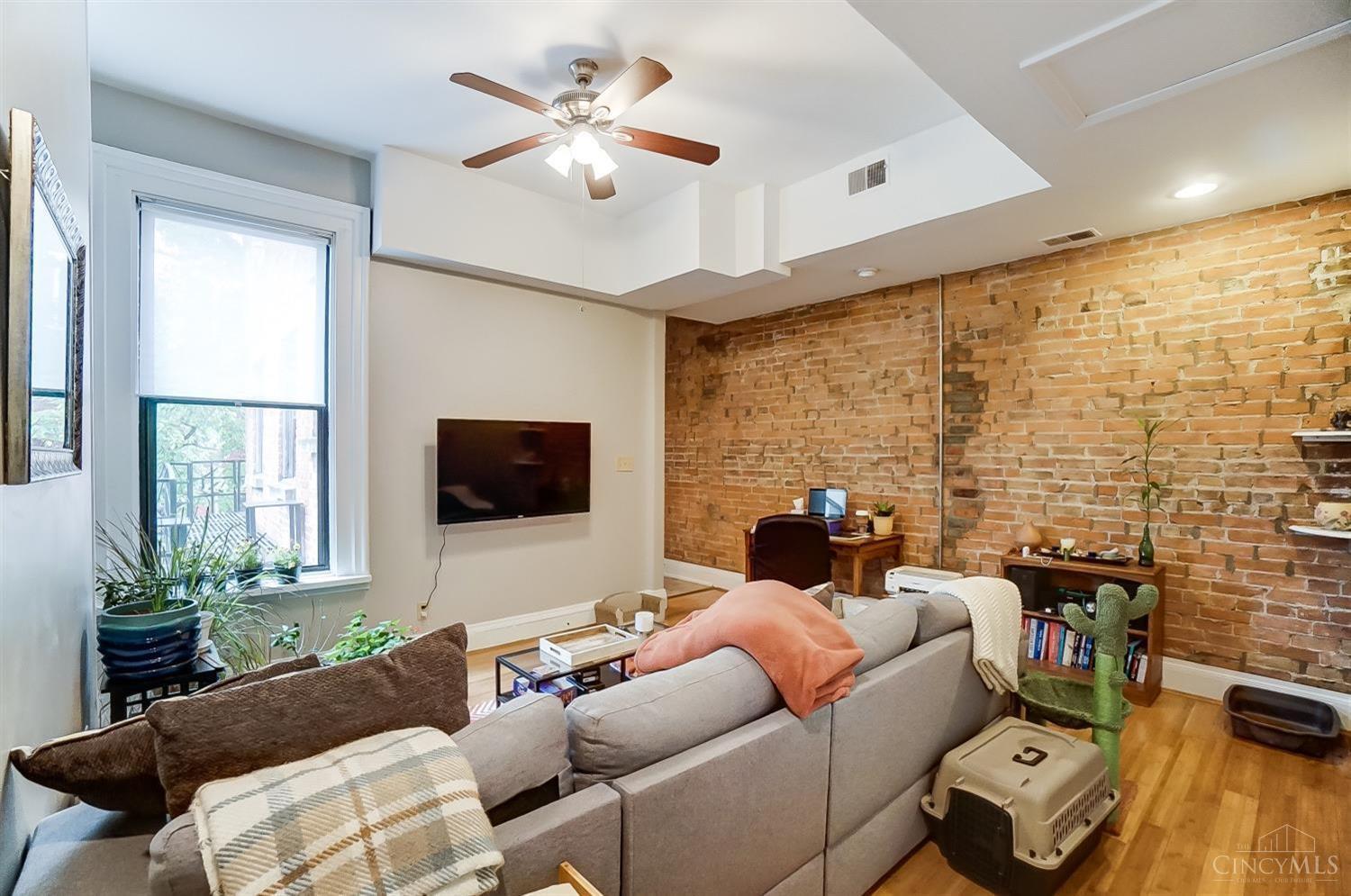 428 Chestnut St Property Photo 3