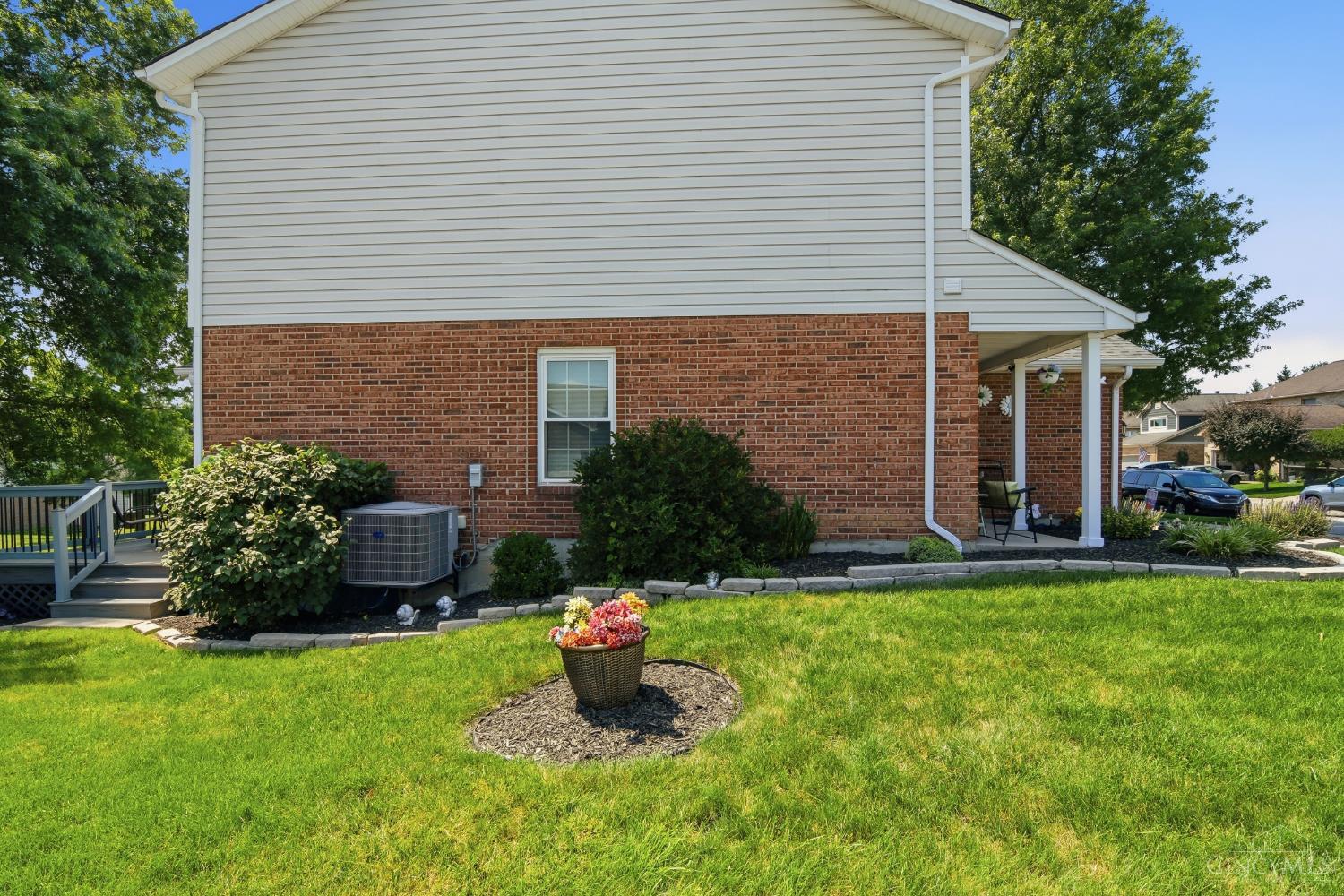 5915 Leeside Trail Property Photo 4
