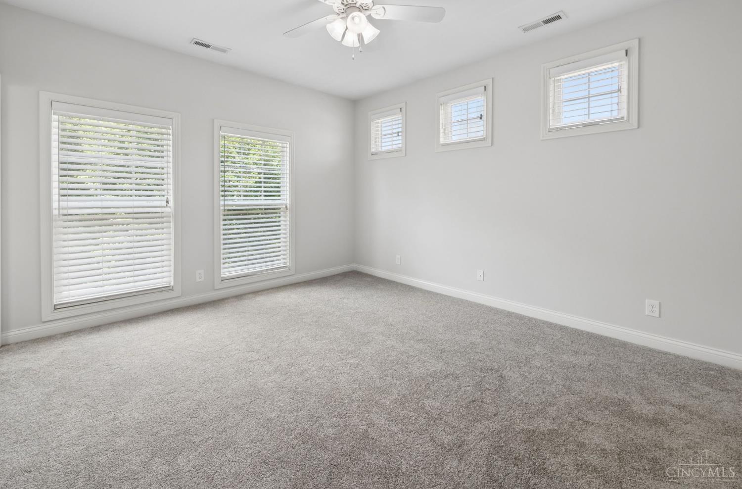 2924 Eden Avenue Property Photo 11