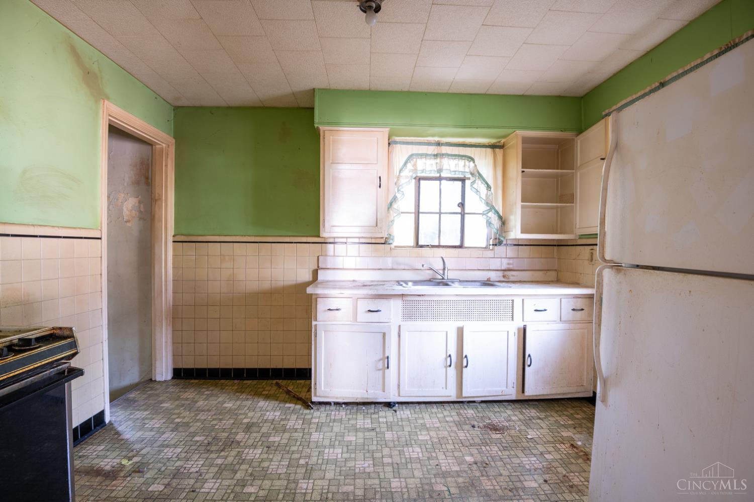 6402 Stover Avenue Property Photo 6