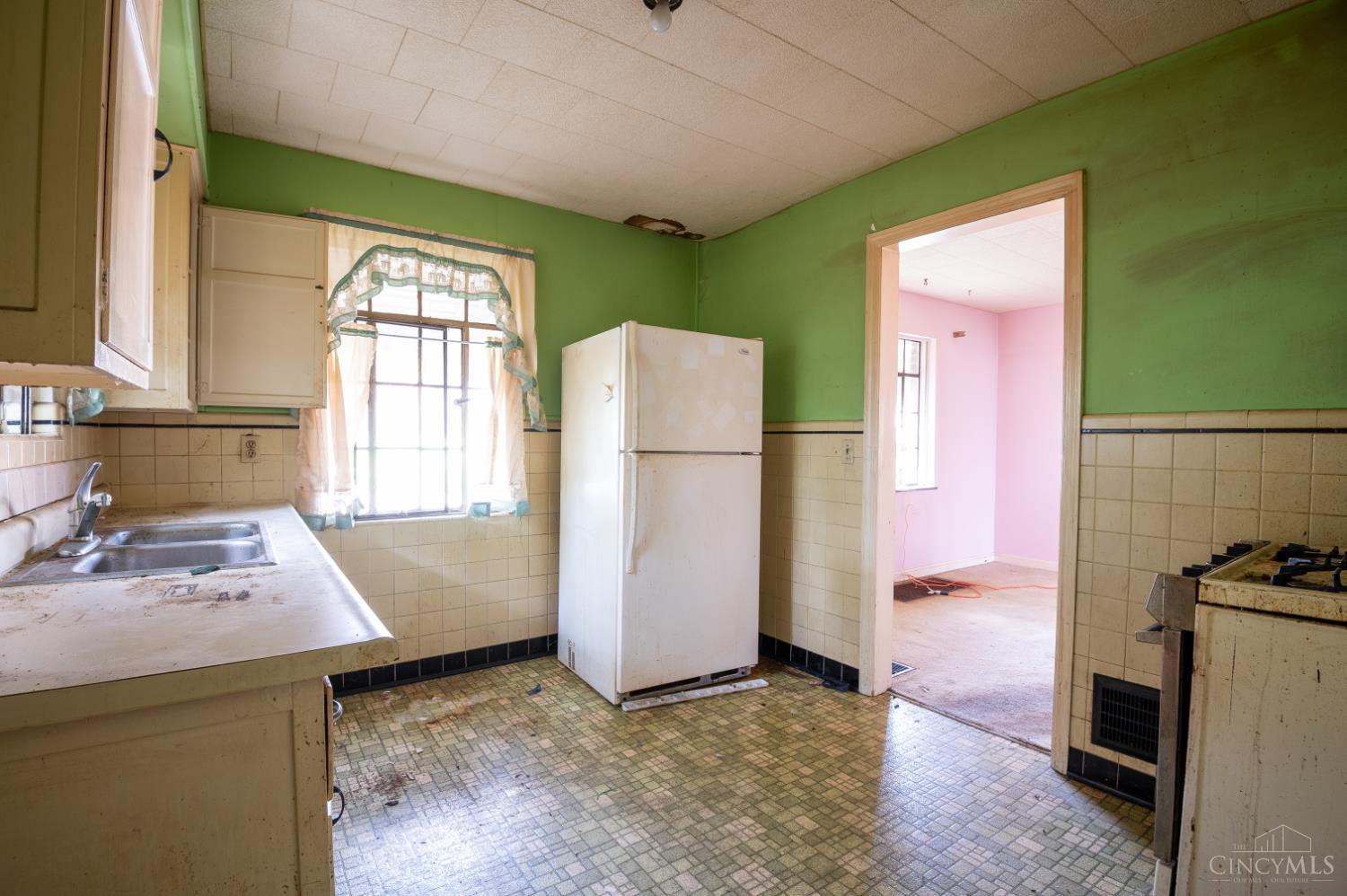 6402 Stover Avenue Property Photo 7
