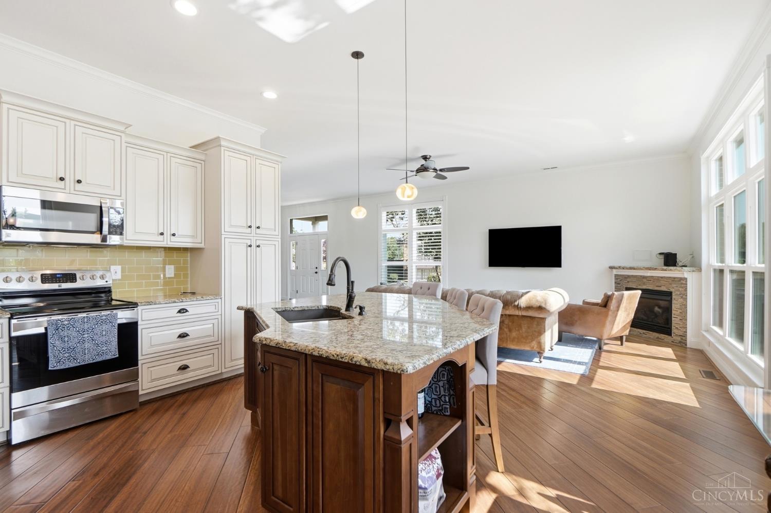 7516 Blue Fox Run Property Photo 11
