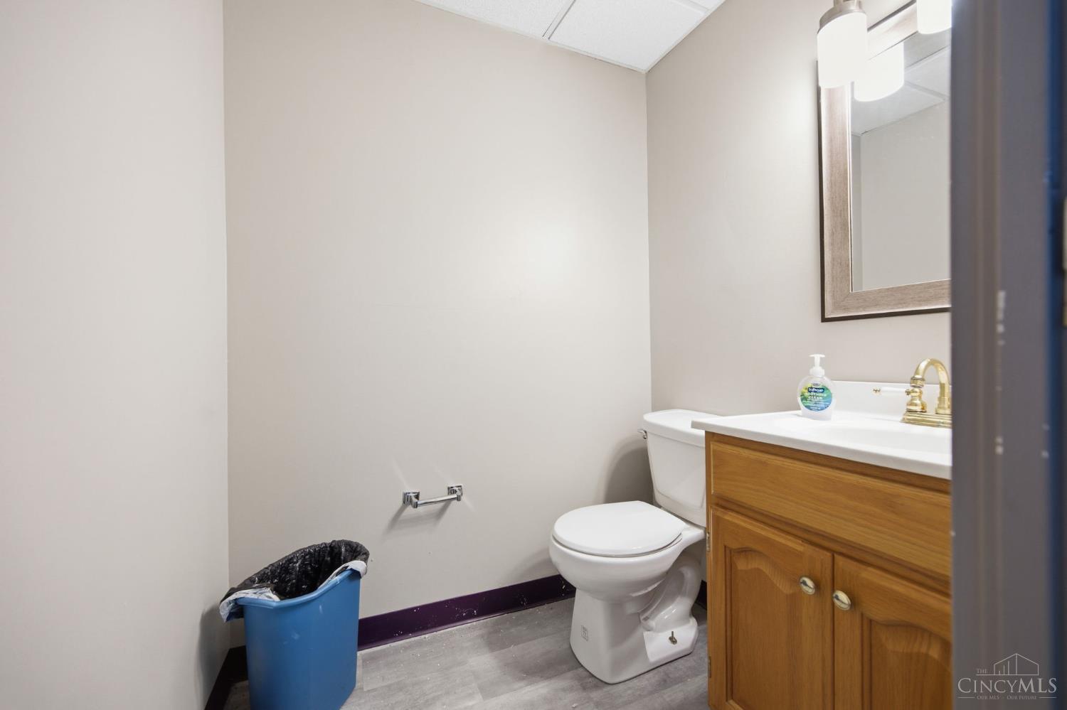 5318 Delhi Pike Property Photo 18