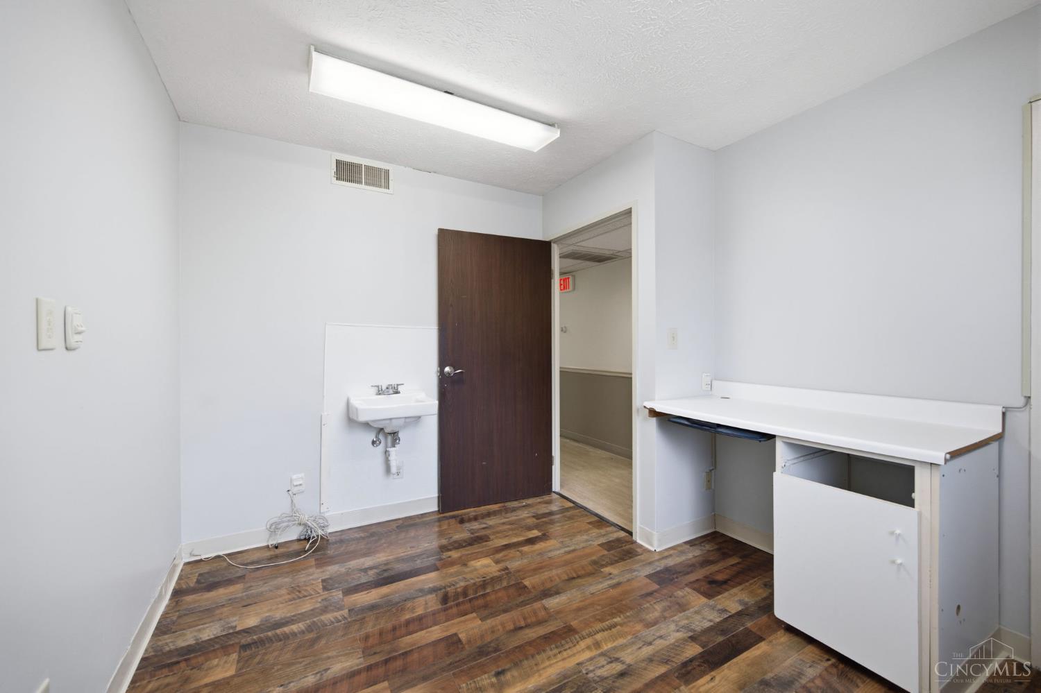 5318 Delhi Pike Property Photo 34