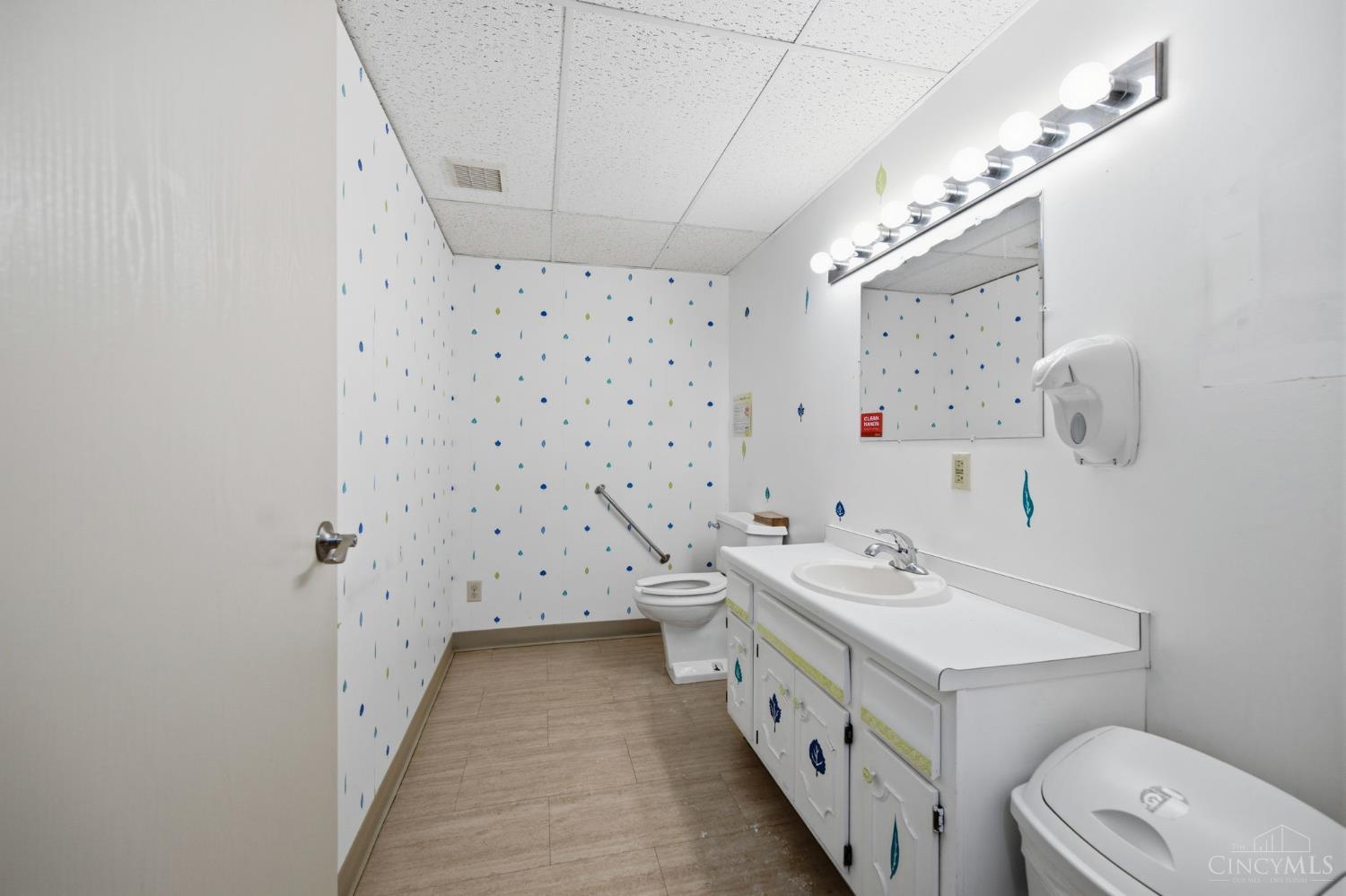 5318 Delhi Pike Property Photo 36