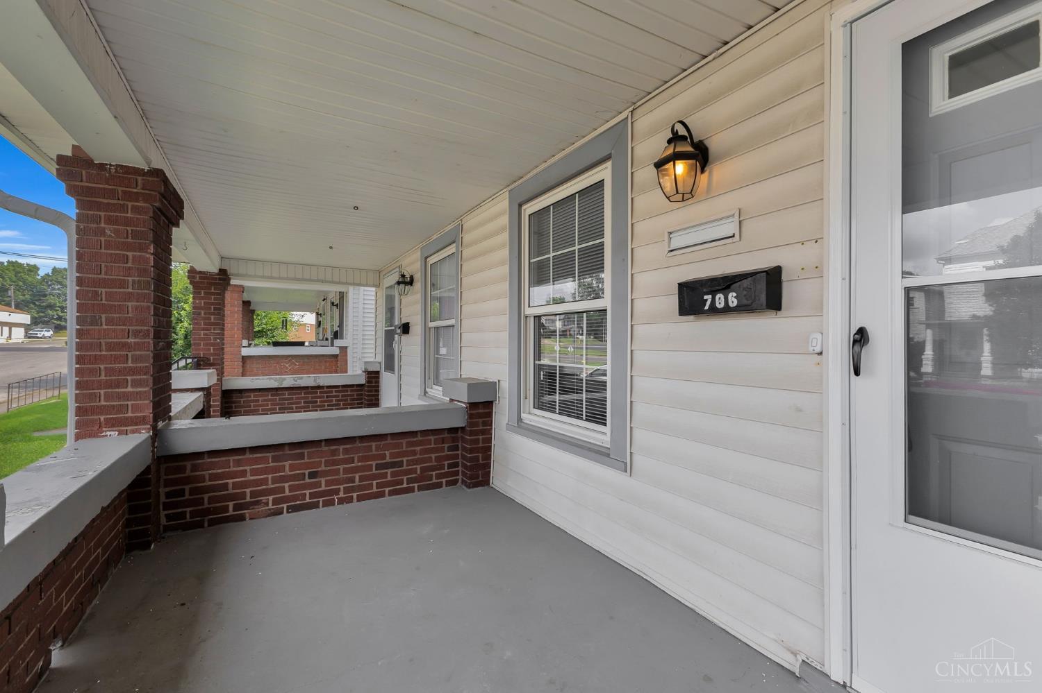 704 Kolping Avenue Property Photo 4