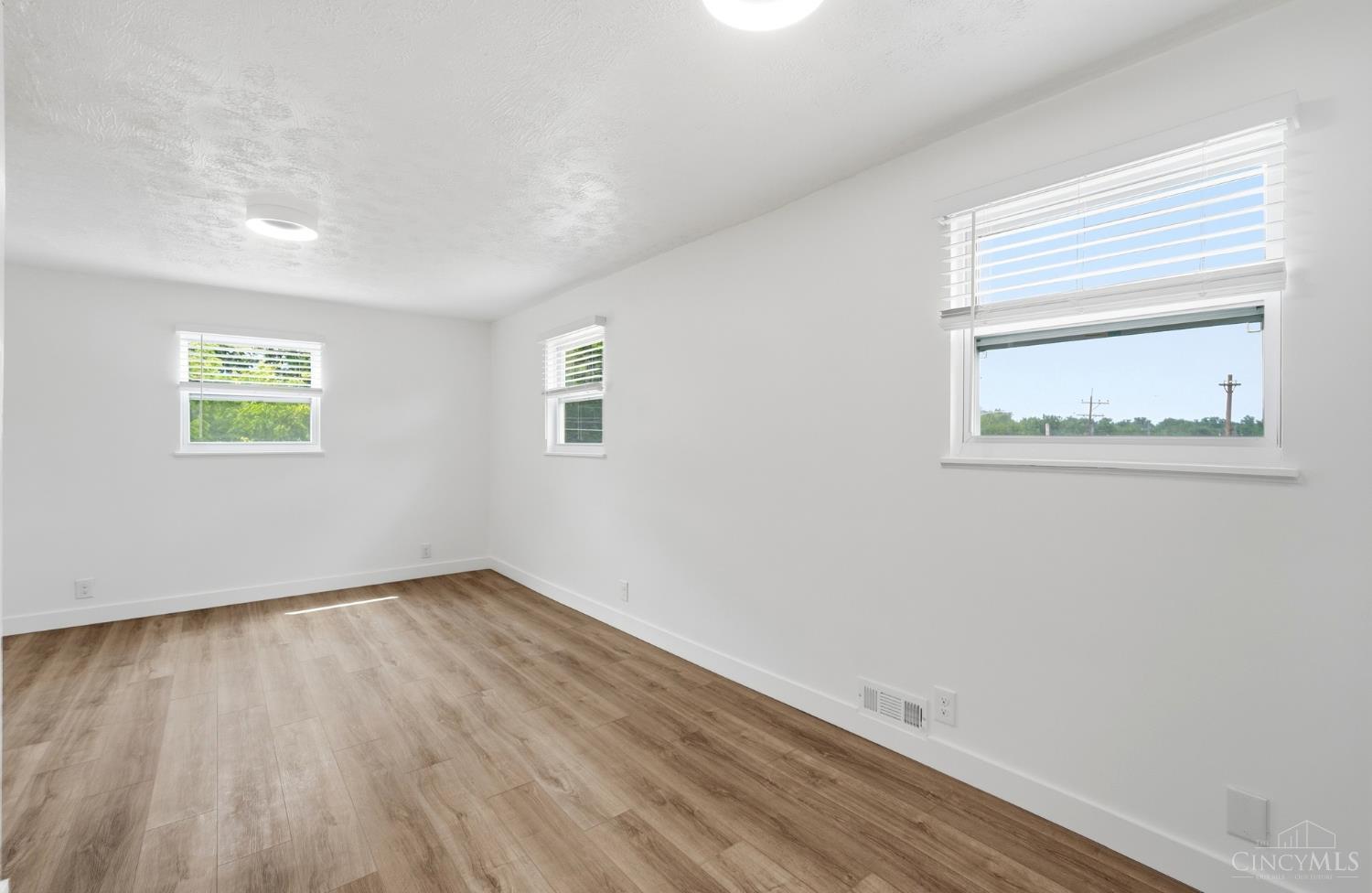 6056 Red Bank Road Property Photo 23