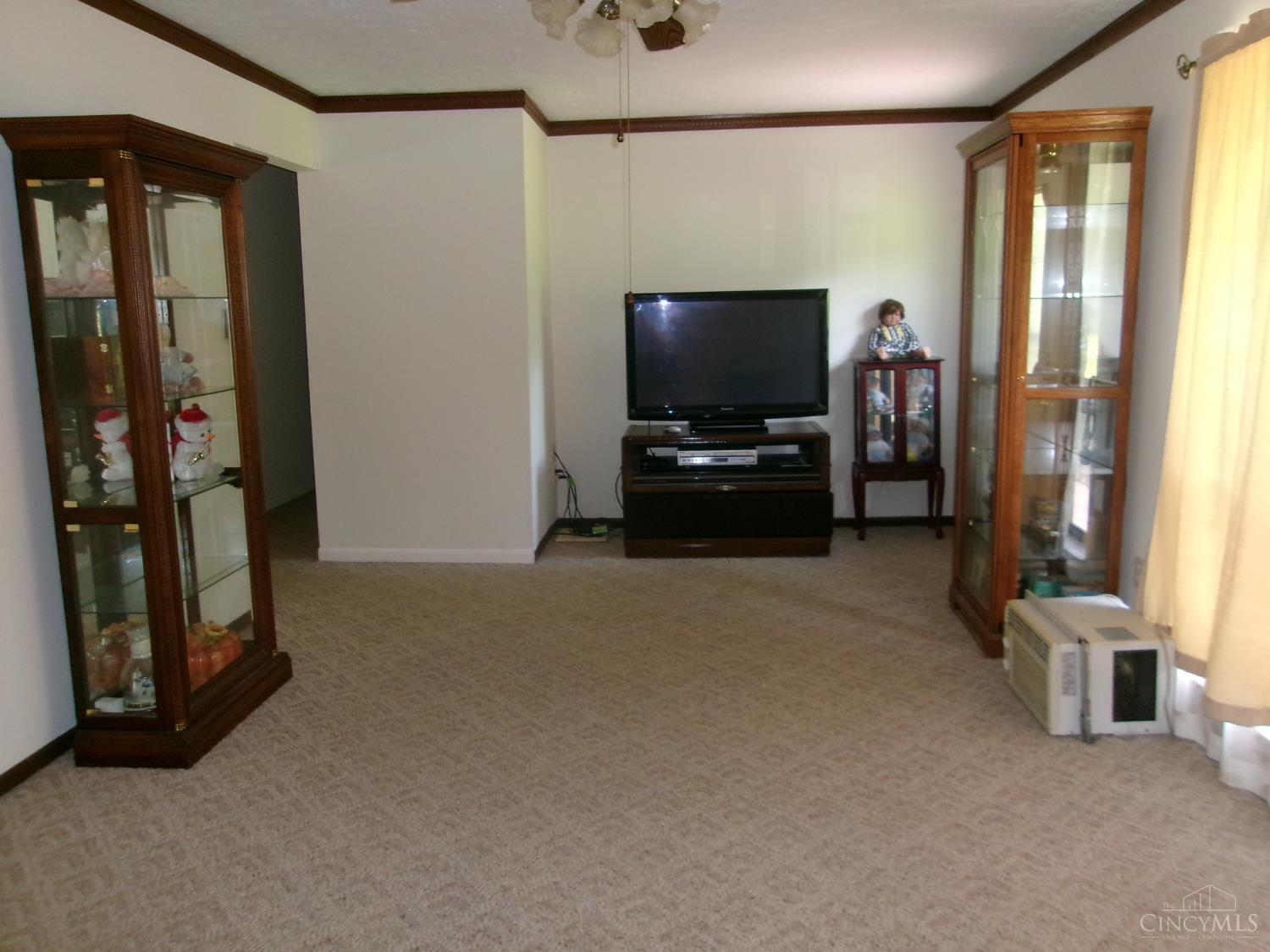 3477 Starling Road Property Photo 5
