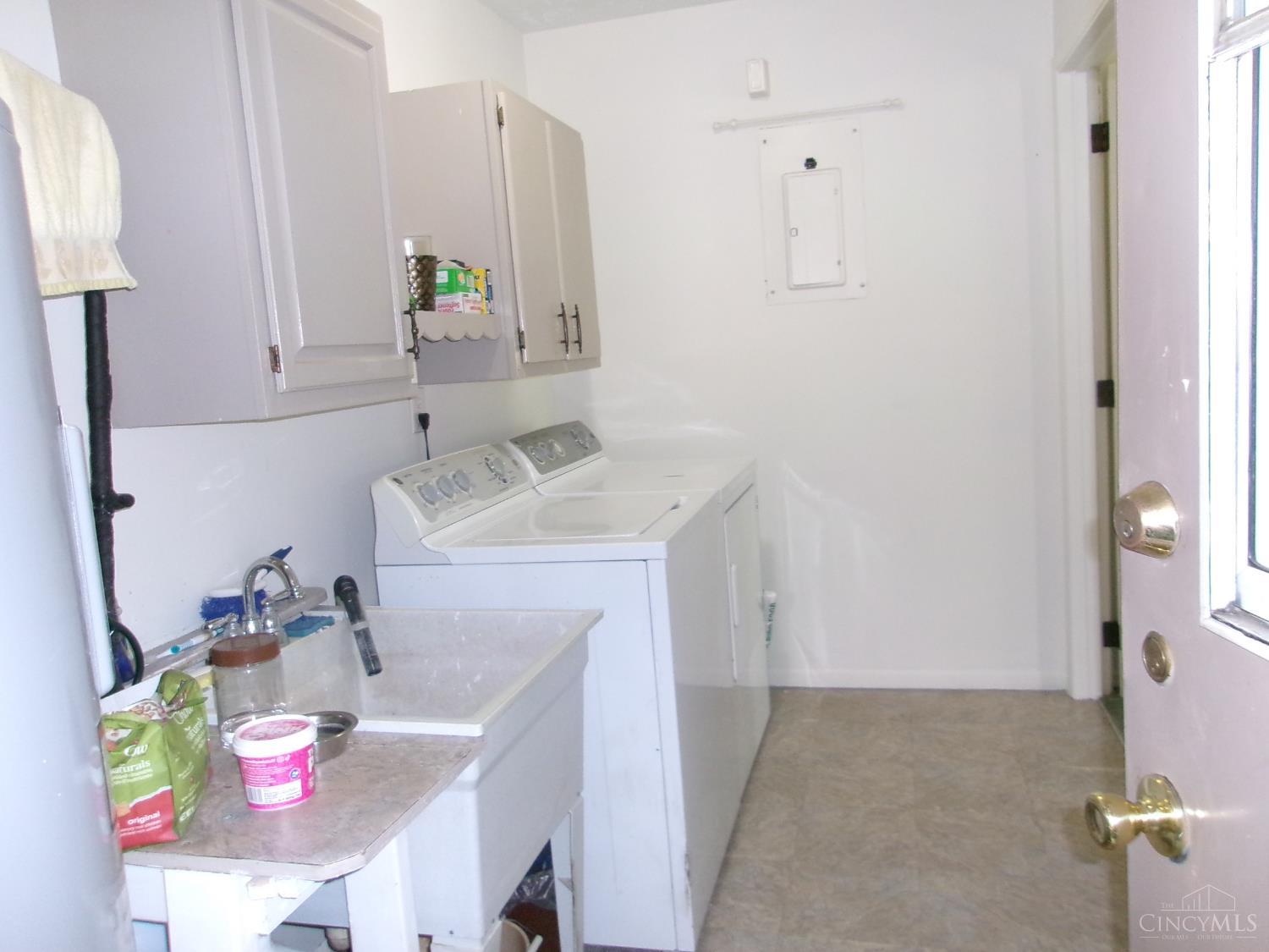 3477 Starling Road Property Photo 10
