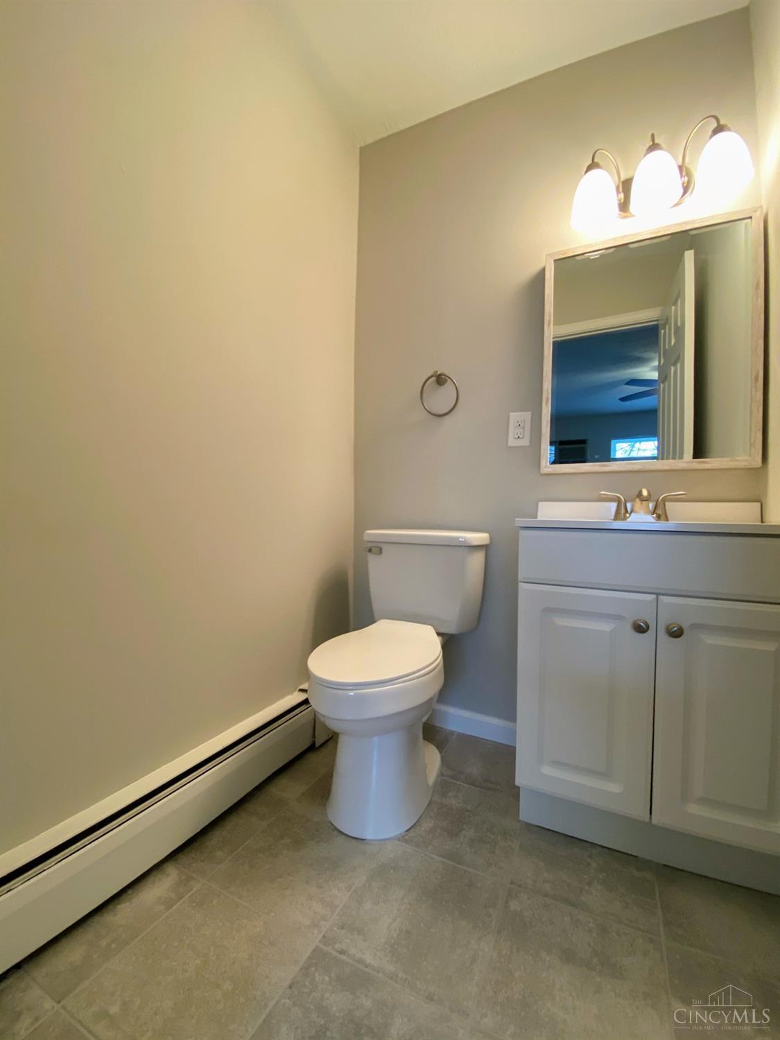 6210 Ridge Avenue Property Photo 5