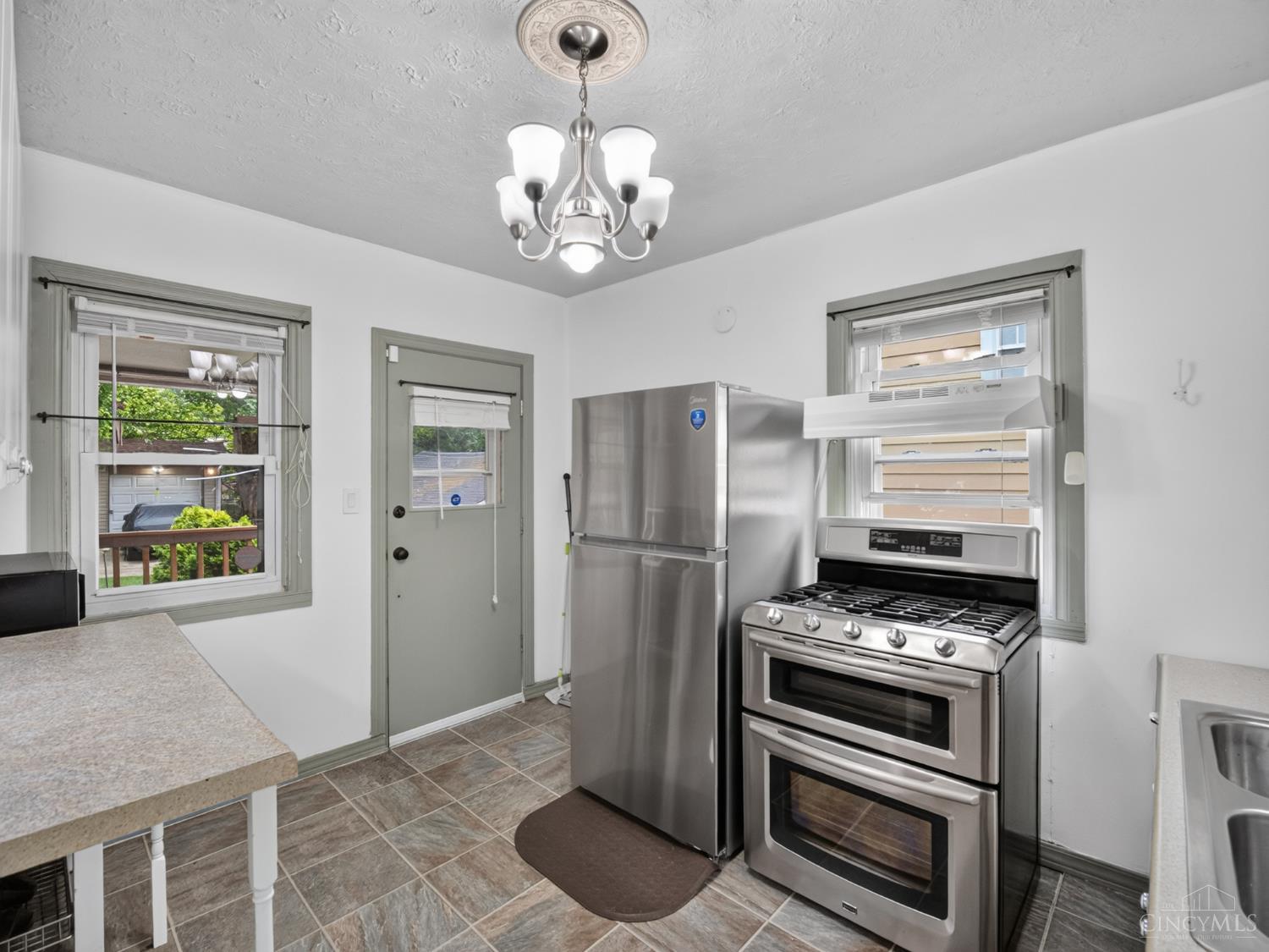 4024 Marburg Avenue Property Photo 9