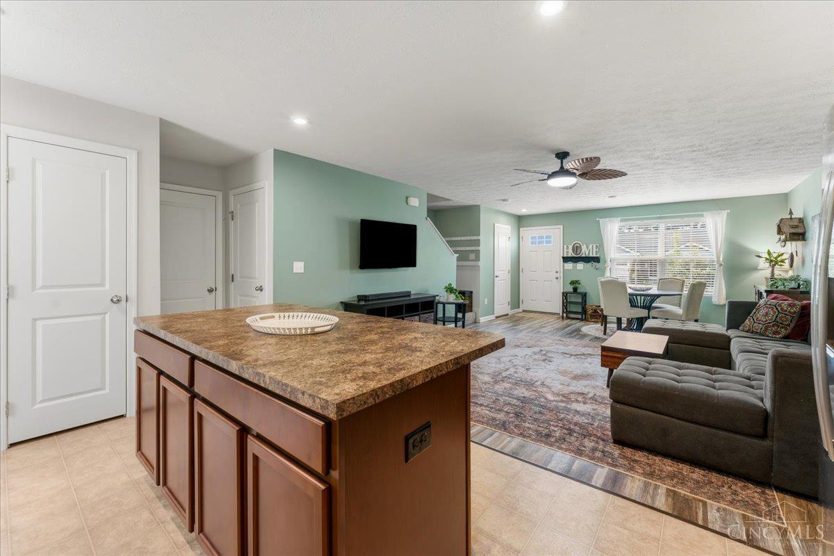 4686 Jessica Suzanne Drive Property Photo 11