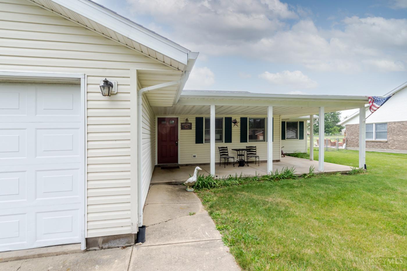 198 Finland Drive Property Photo 3
