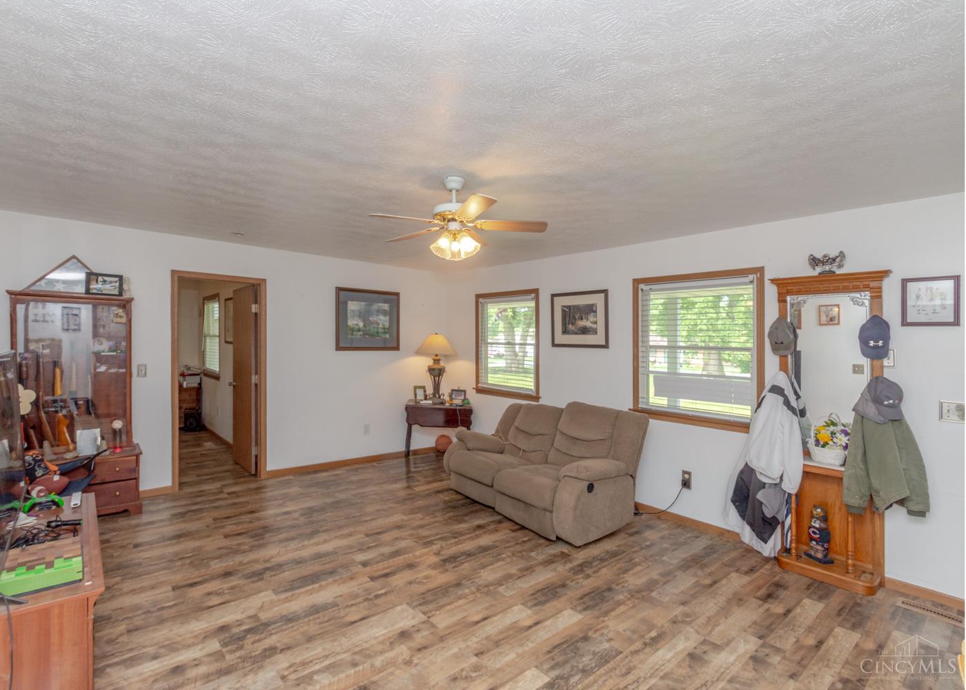198 Finland Drive Property Photo 6