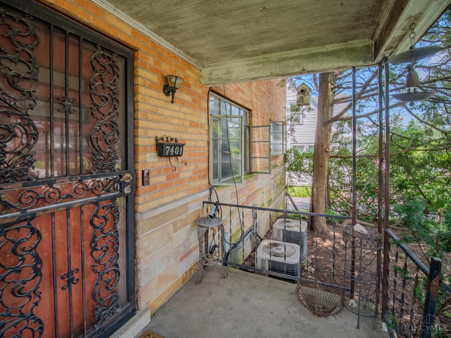 7401 Forest Avenue Property Photo 4