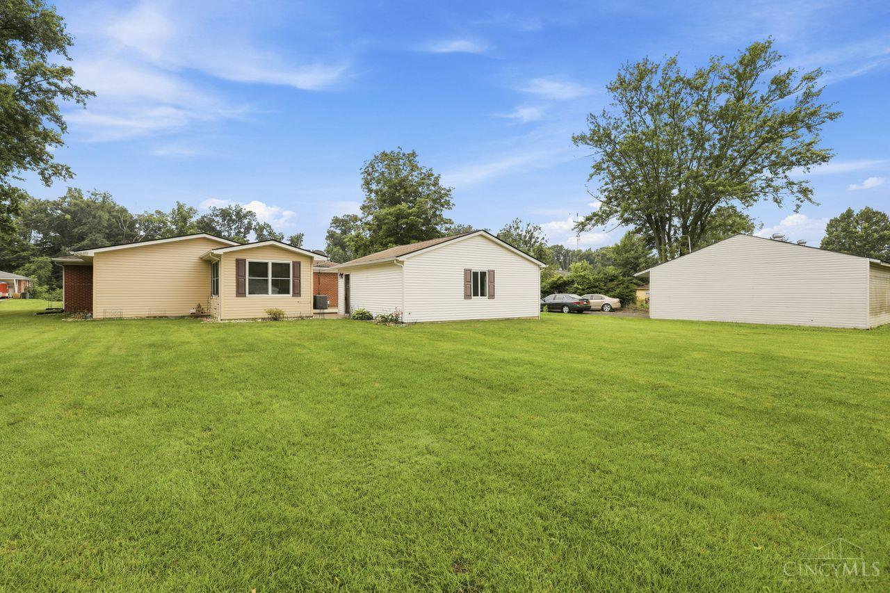 856 Marion Avenue Property Photo 9
