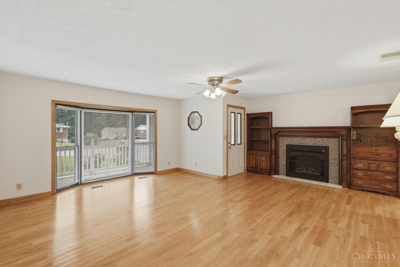 856 Marion Avenue Property Photo 18