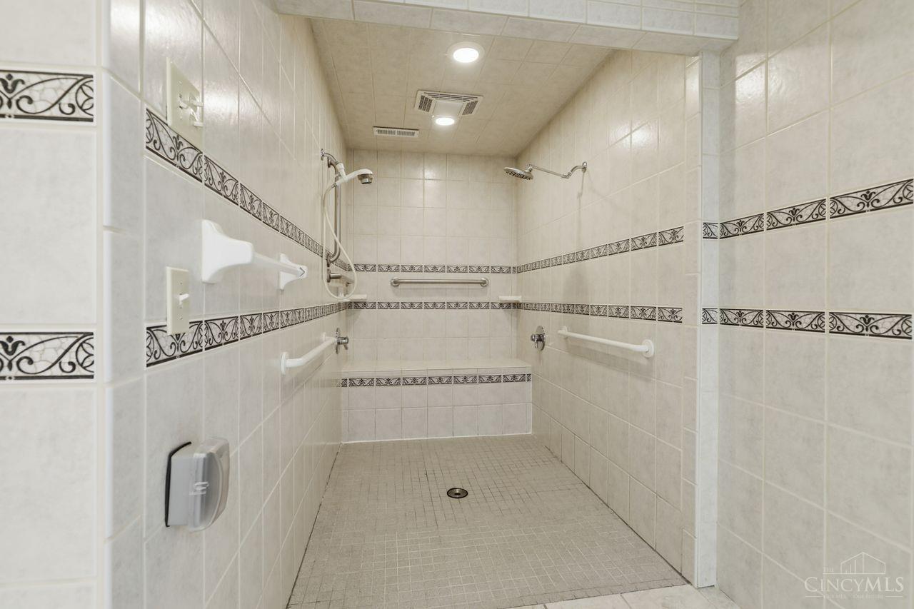 856 Marion Avenue Property Photo 35